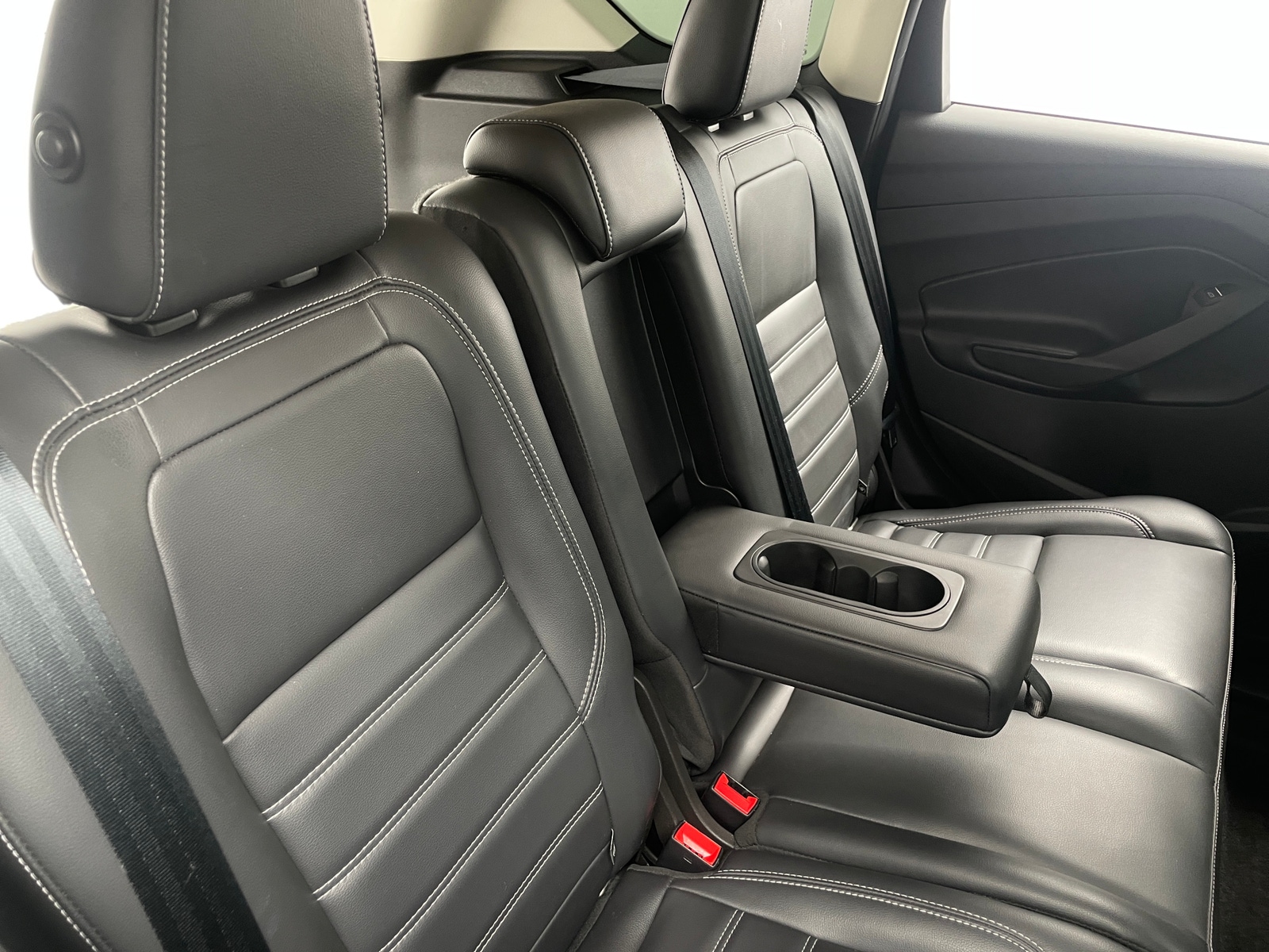 Thumbnail: 2019 Ford Escape - 5