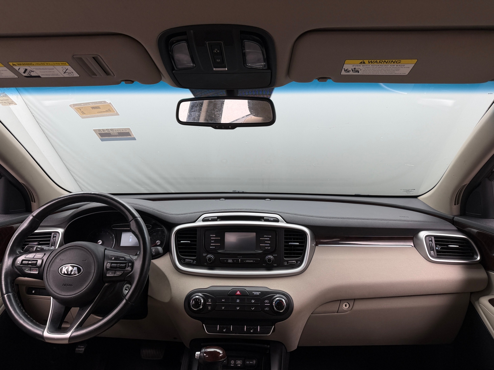Thumbnail: 2016 Kia Sorento - 3