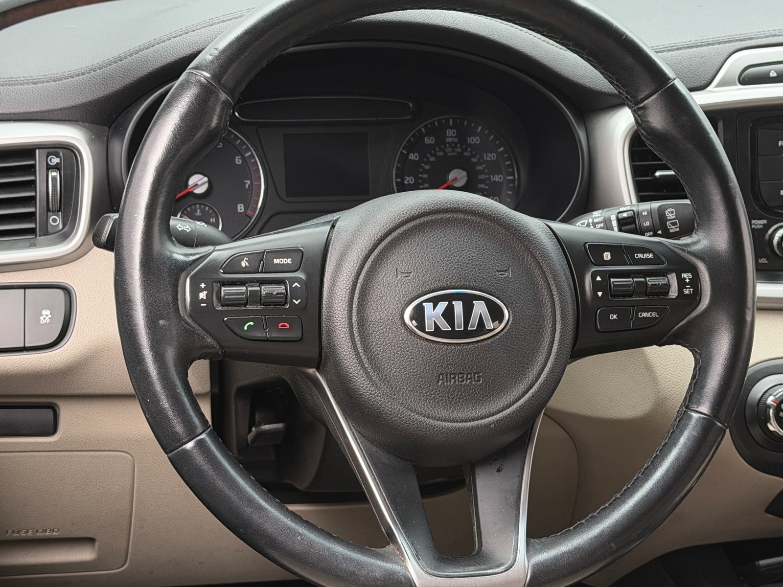 Thumbnail: 2016 Kia Sorento - 5