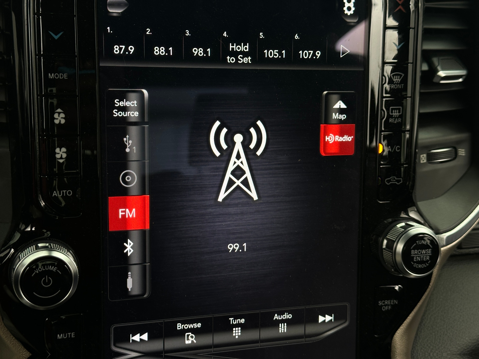 Thumbnail: 2019 RAM 1500 - 3