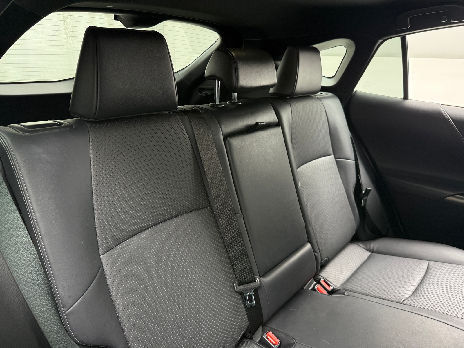 Thumbnail: 2022 Toyota Venza - 5