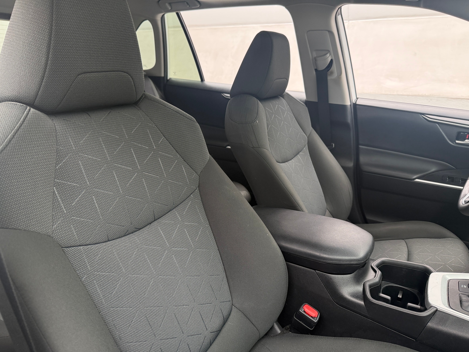 Thumbnail: 2022 Toyota RAV4 - 2