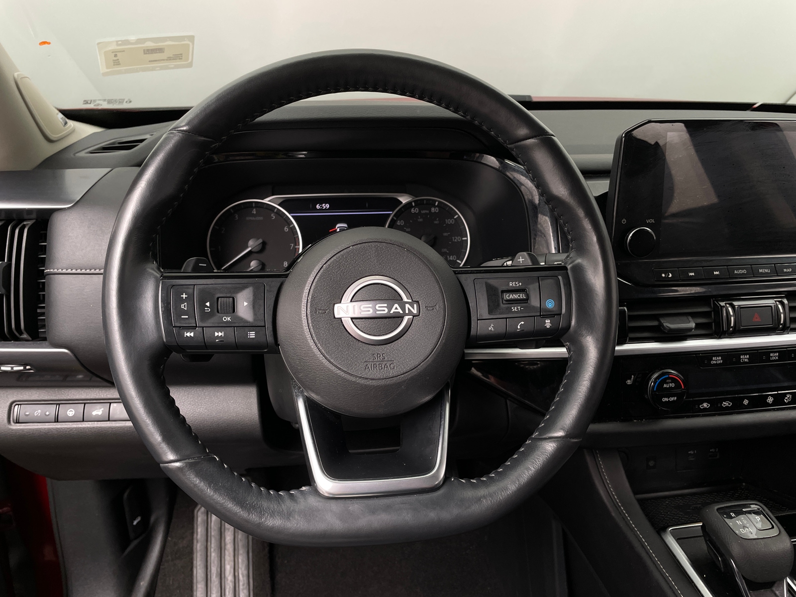 Thumbnail: 2023 Nissan Pathfinder - 4