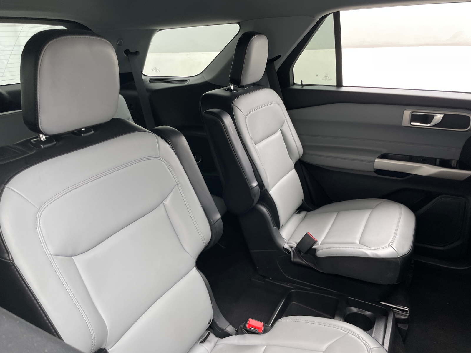 Thumbnail: 2021 Ford Explorer - 6