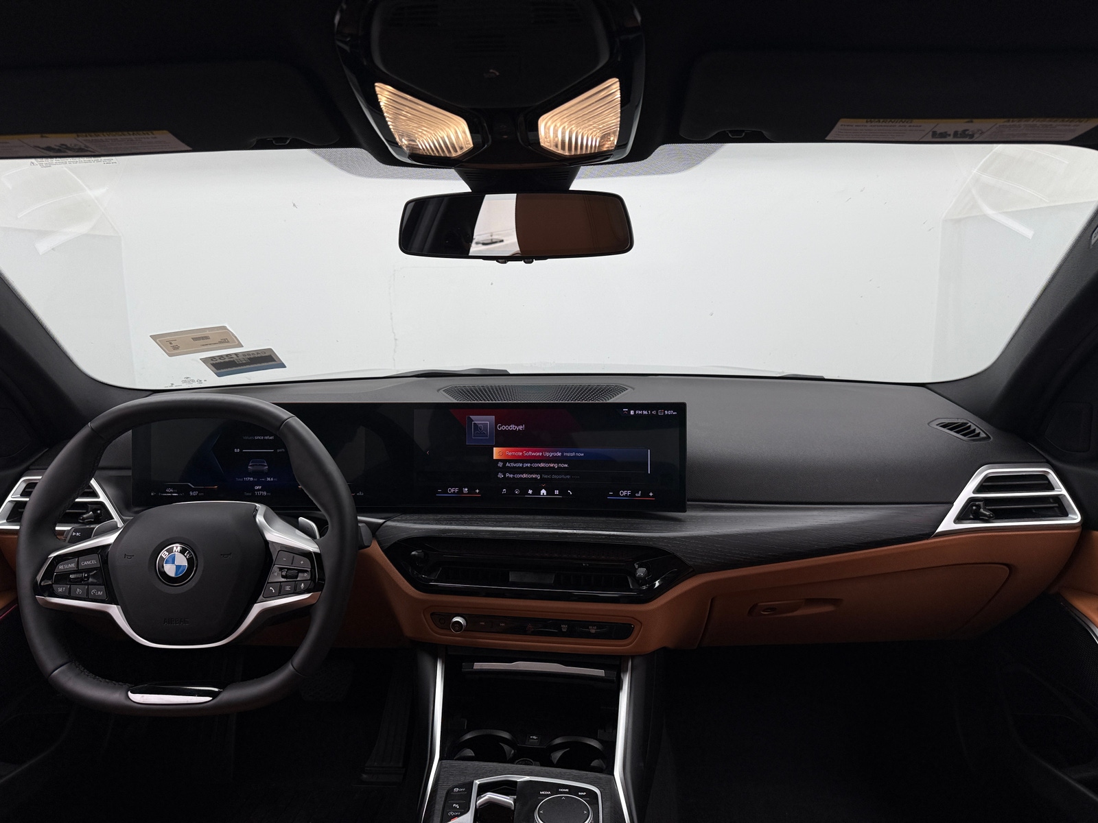Thumbnail: 2026 BMW 3 Series - 3