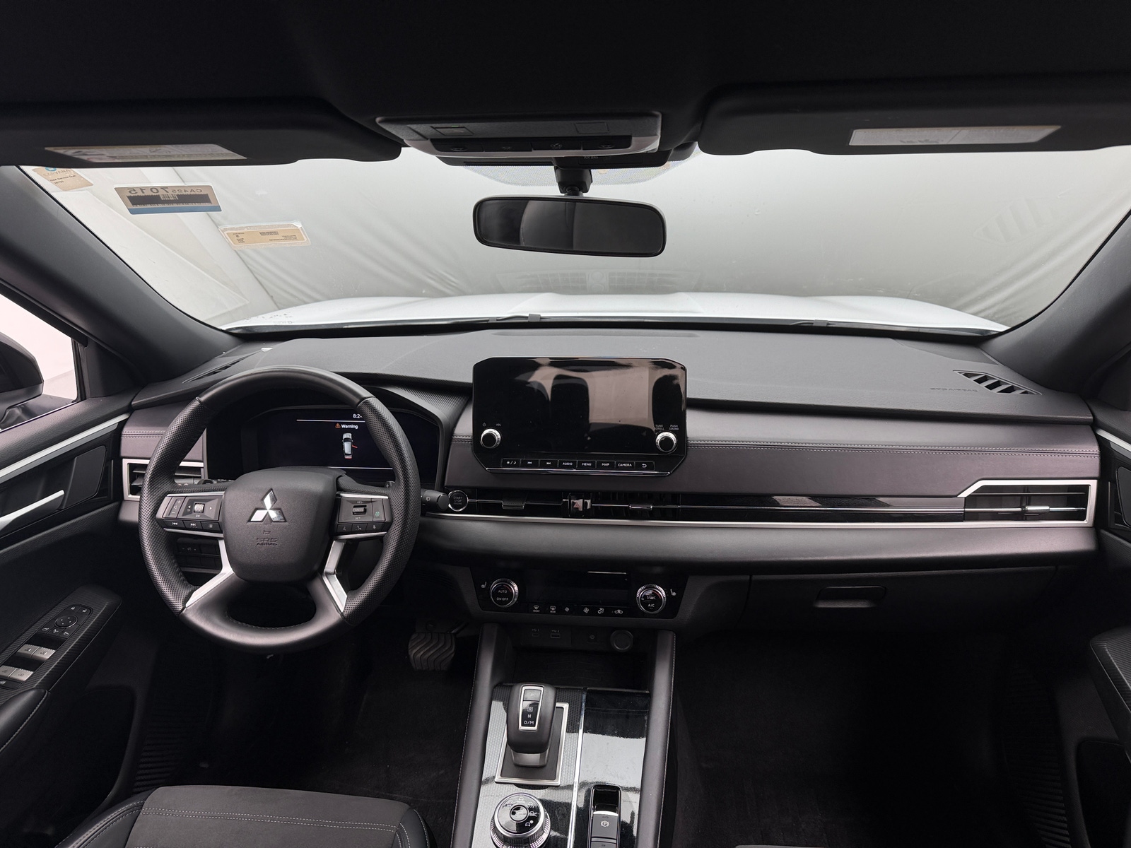 Thumbnail: 2024 Mitsubishi Outlander - 2