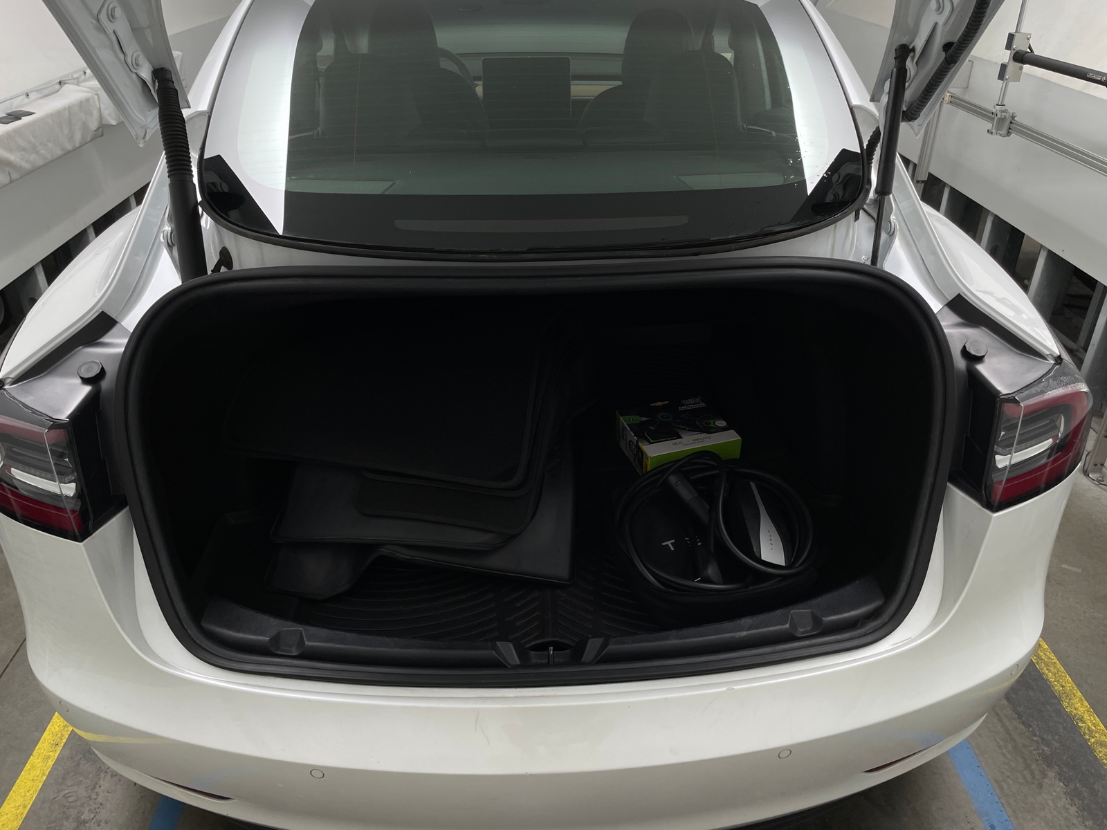 Thumbnail: 2021 Tesla Model 3 - 6