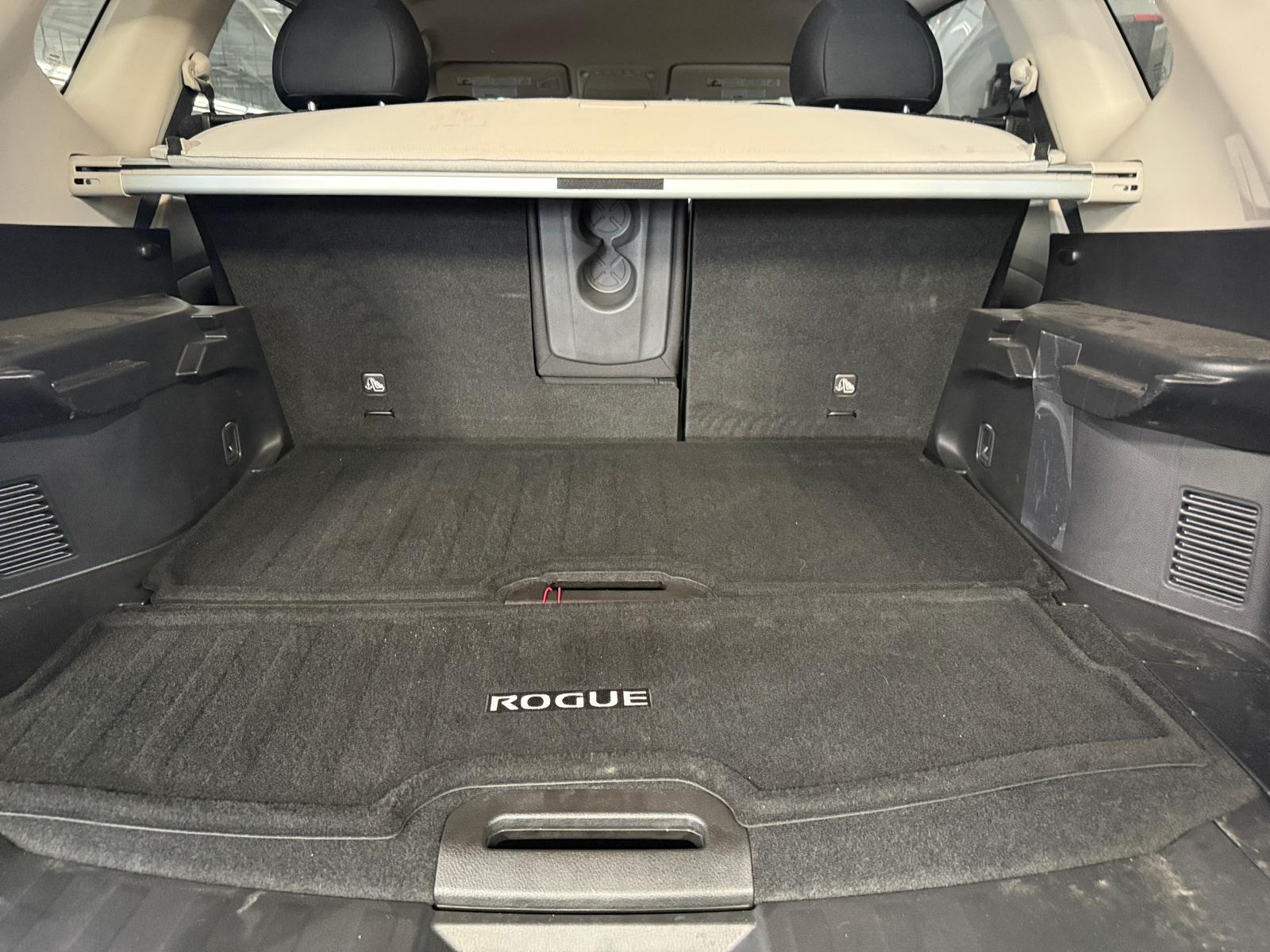 Thumbnail: 2019 Nissan Rogue - 7