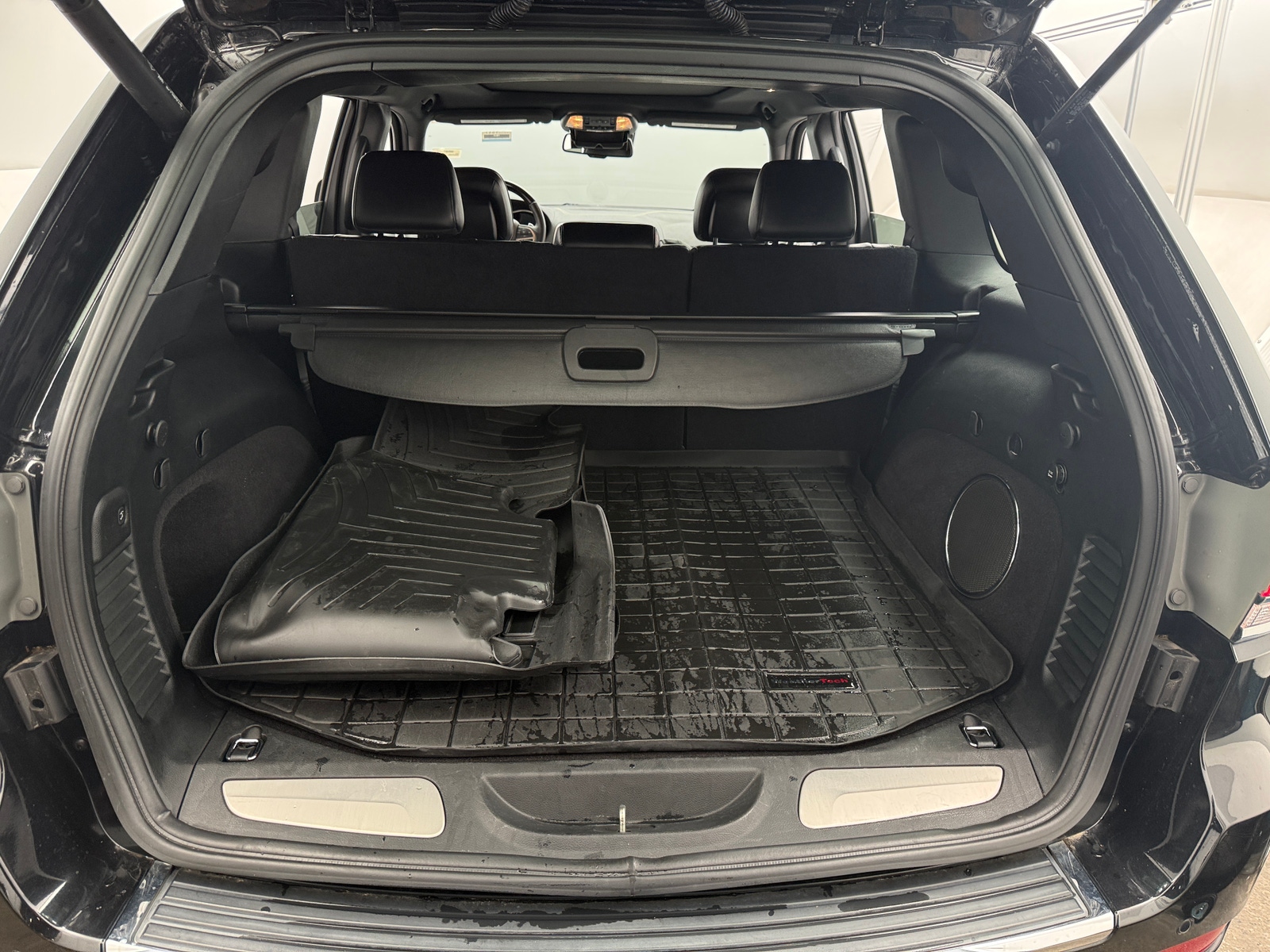 Thumbnail: 2016 Jeep Grand Cherokee - 6