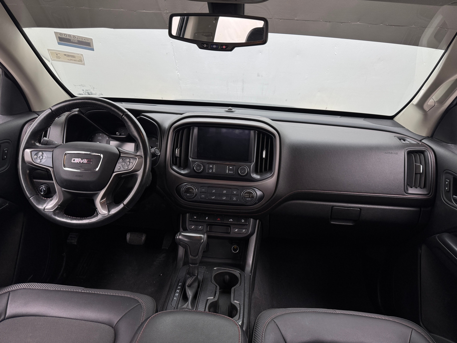 Thumbnail: 2019 GMC Canyon - 3
