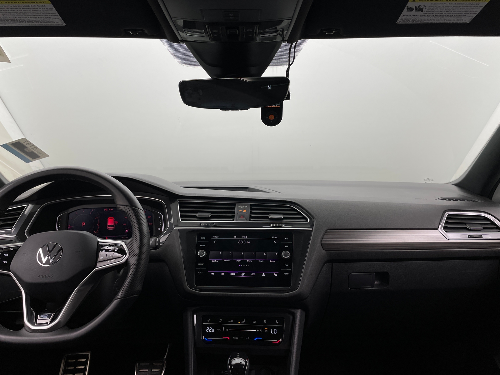 Thumbnail: 2023 Volkswagen Tiguan - 2