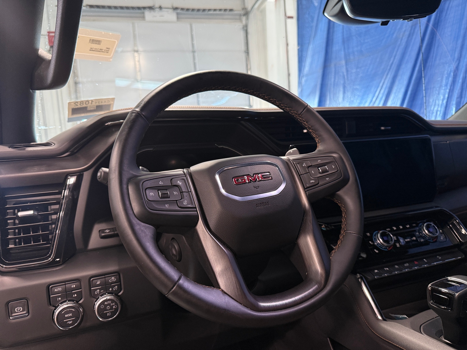 Thumbnail: 2025 GMC Sierra 1500 - 4