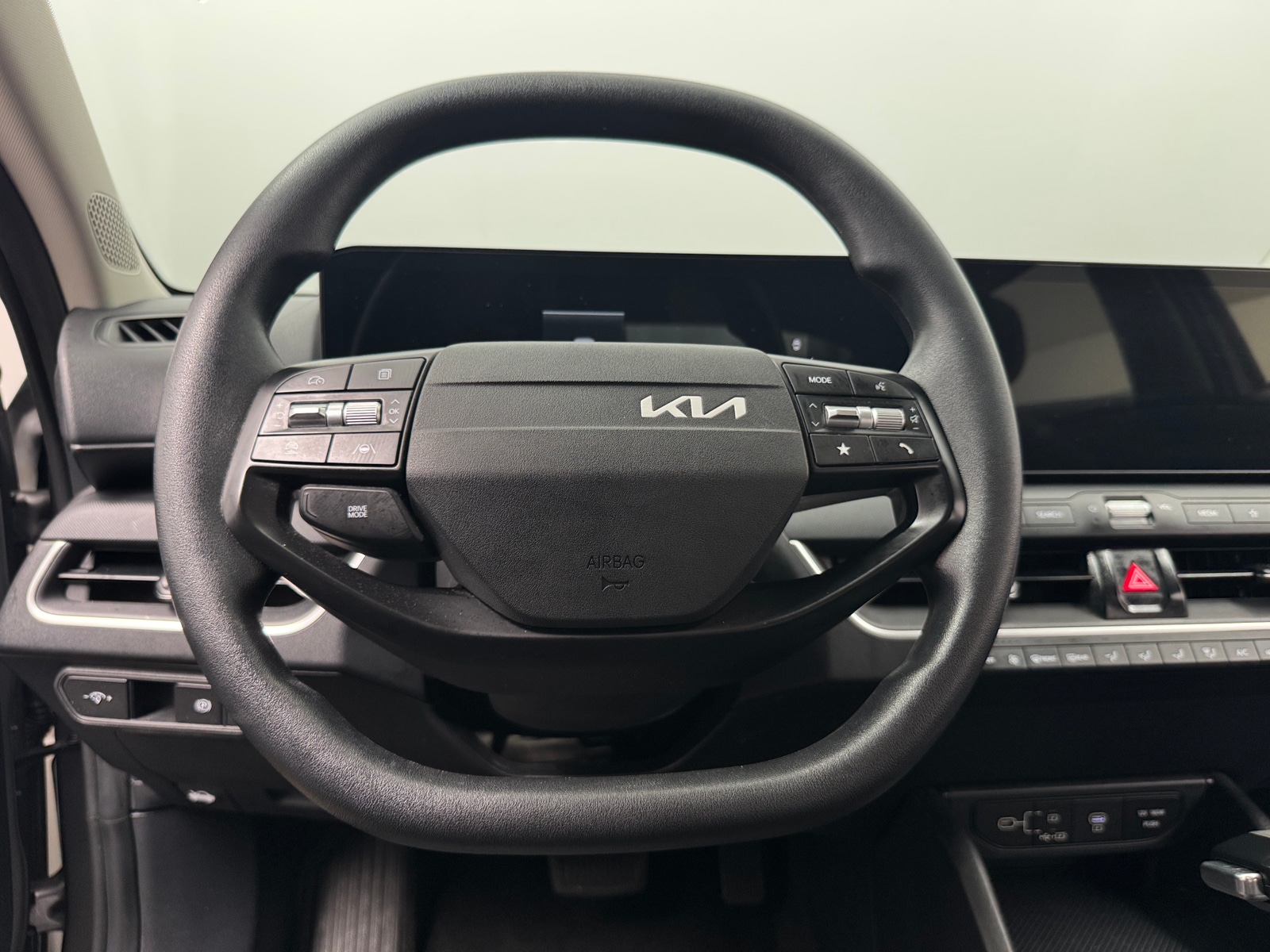 Thumbnail: 2025 Kia K4 - 5