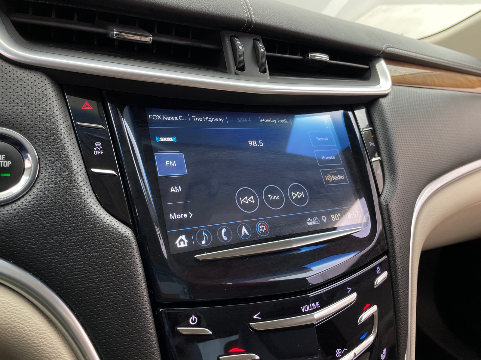 Thumbnail: 2018 Cadillac XTS - 3