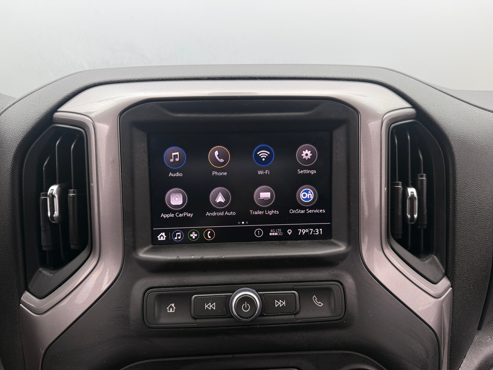 Thumbnail: 2020 Chevrolet Silverado 1500 - 4
