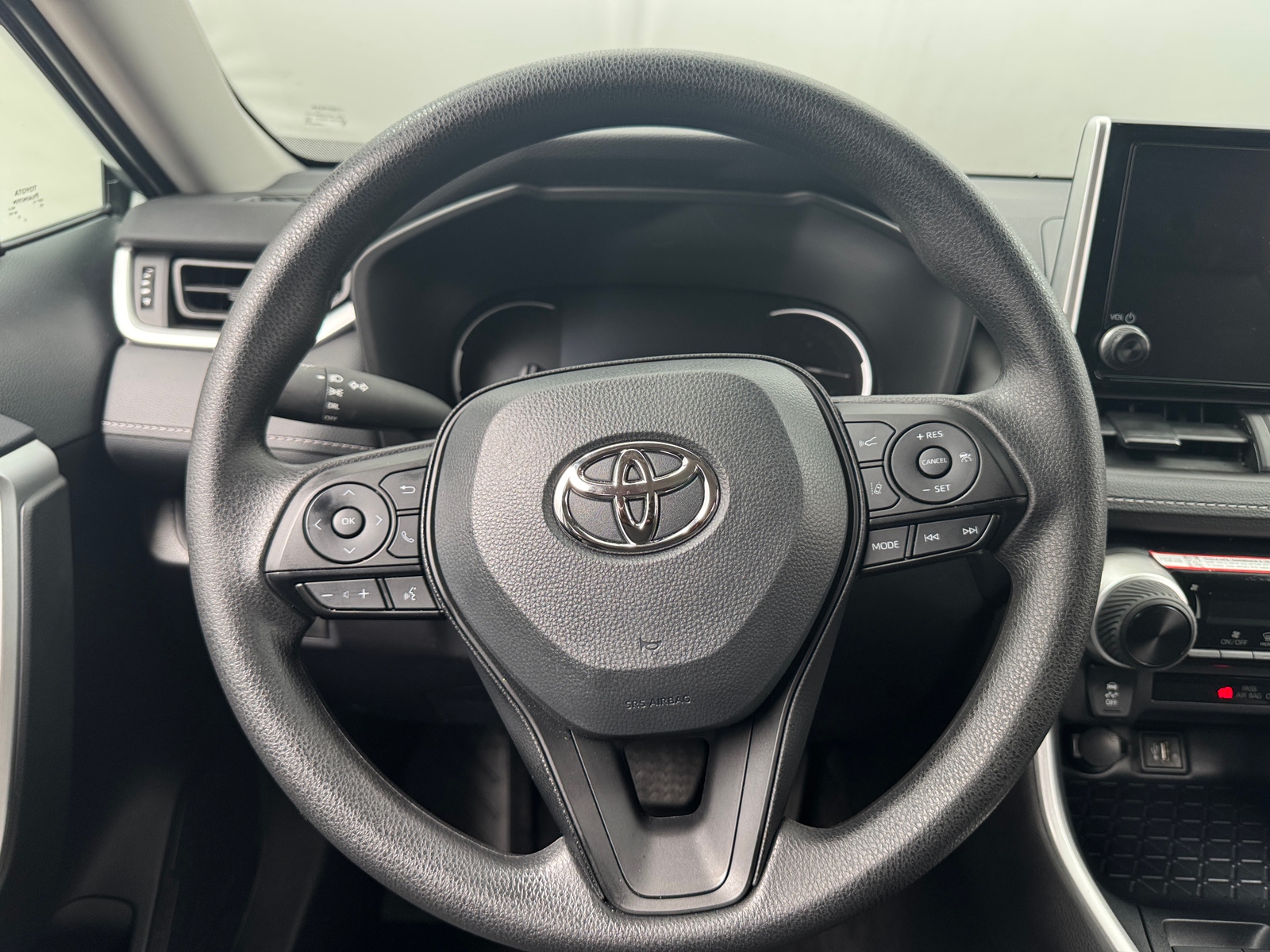 Thumbnail: 2025 Toyota RAV4 - 5
