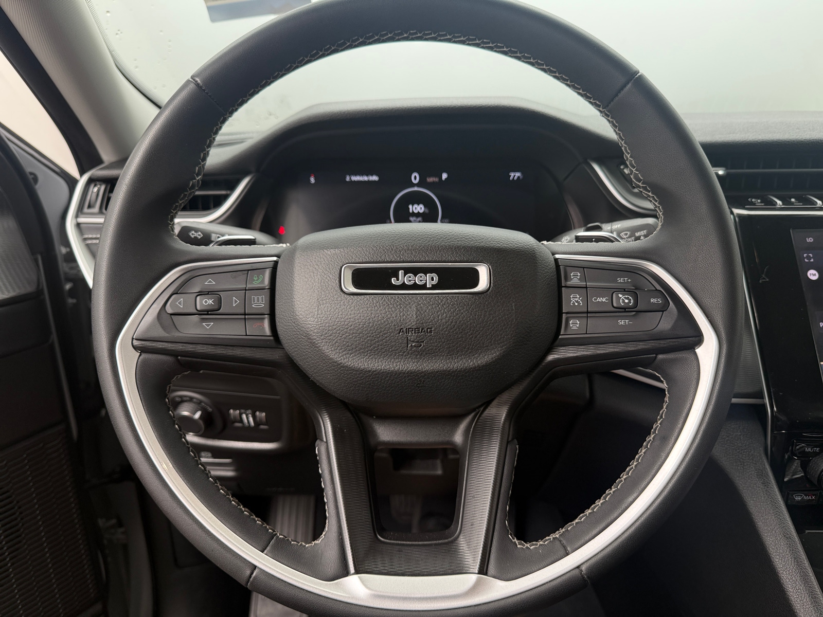 Thumbnail: 2023 Jeep Grand Cherokee L - 5
