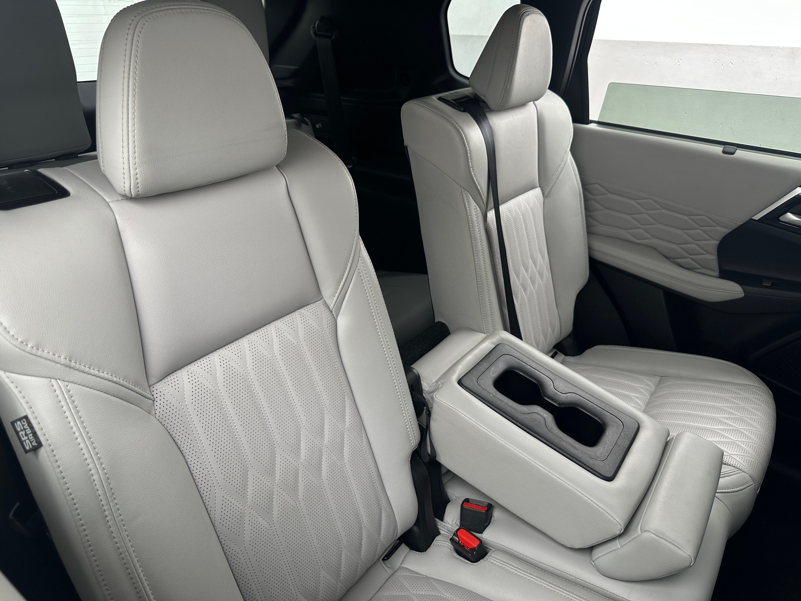 Thumbnail: 2025 Mitsubishi Outlander - 5