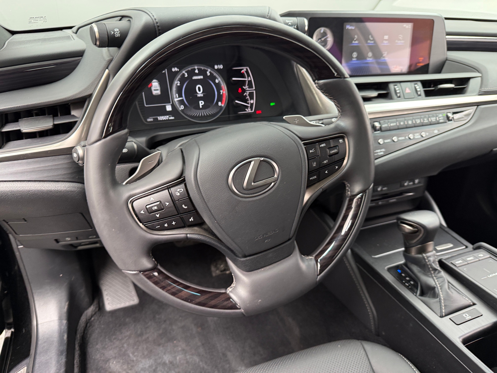 Thumbnail: 2021 Lexus ES - 4
