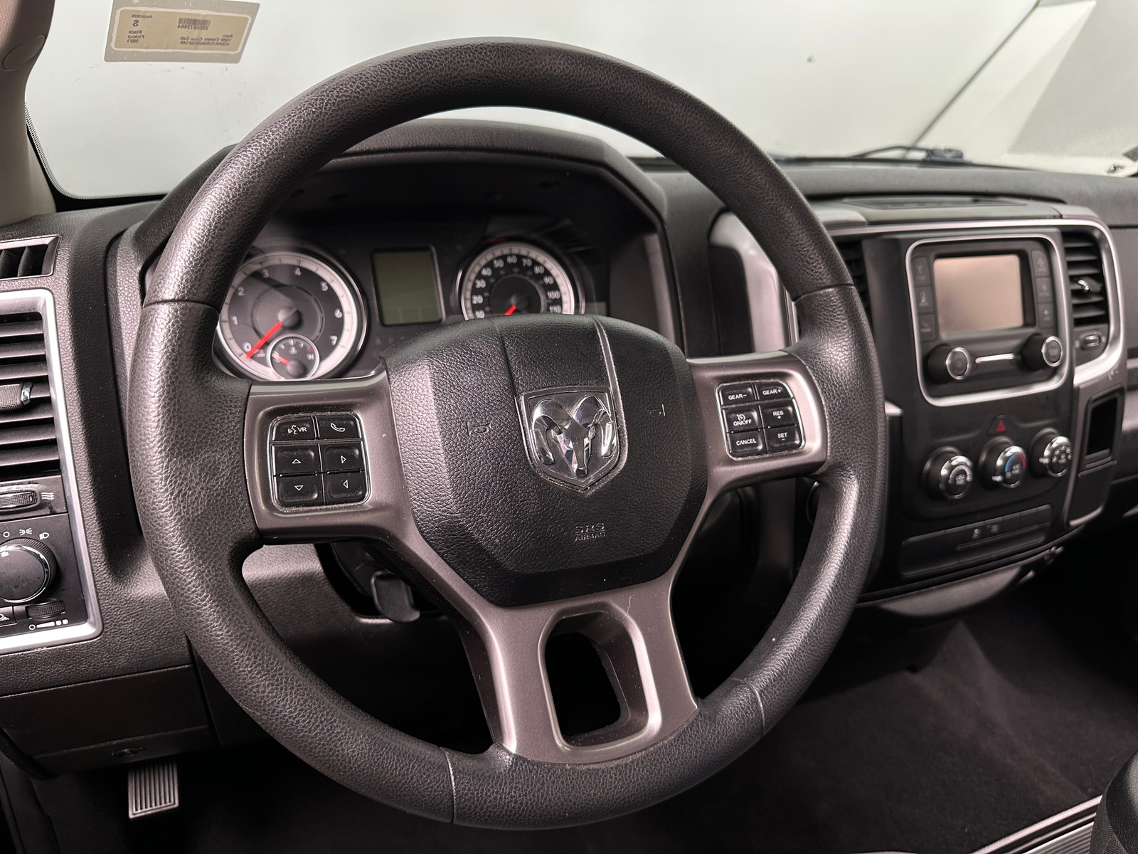 Thumbnail: 2021 RAM 1500 Classic - 5