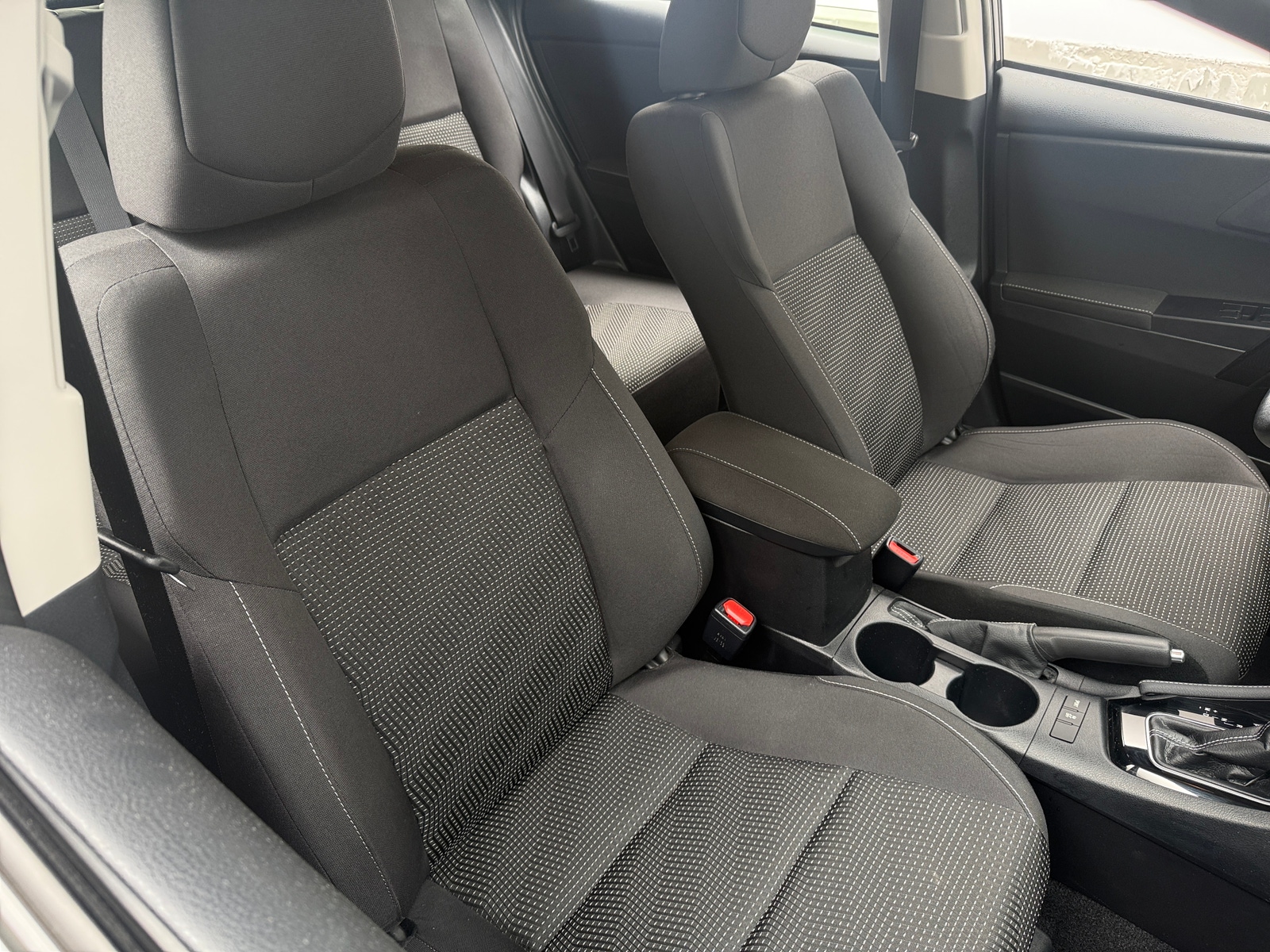 Thumbnail: 2017 Toyota Corolla iM - 2
