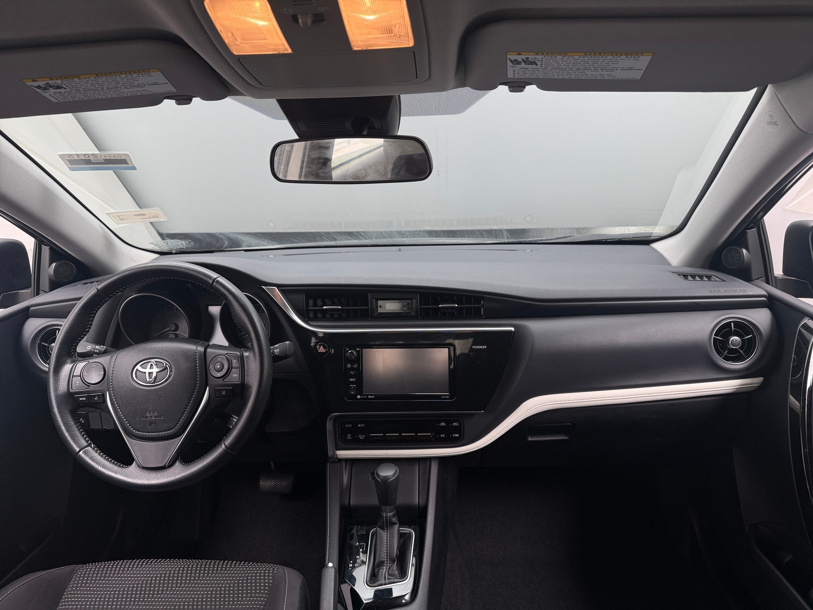 Thumbnail: 2017 Toyota Corolla iM - 3