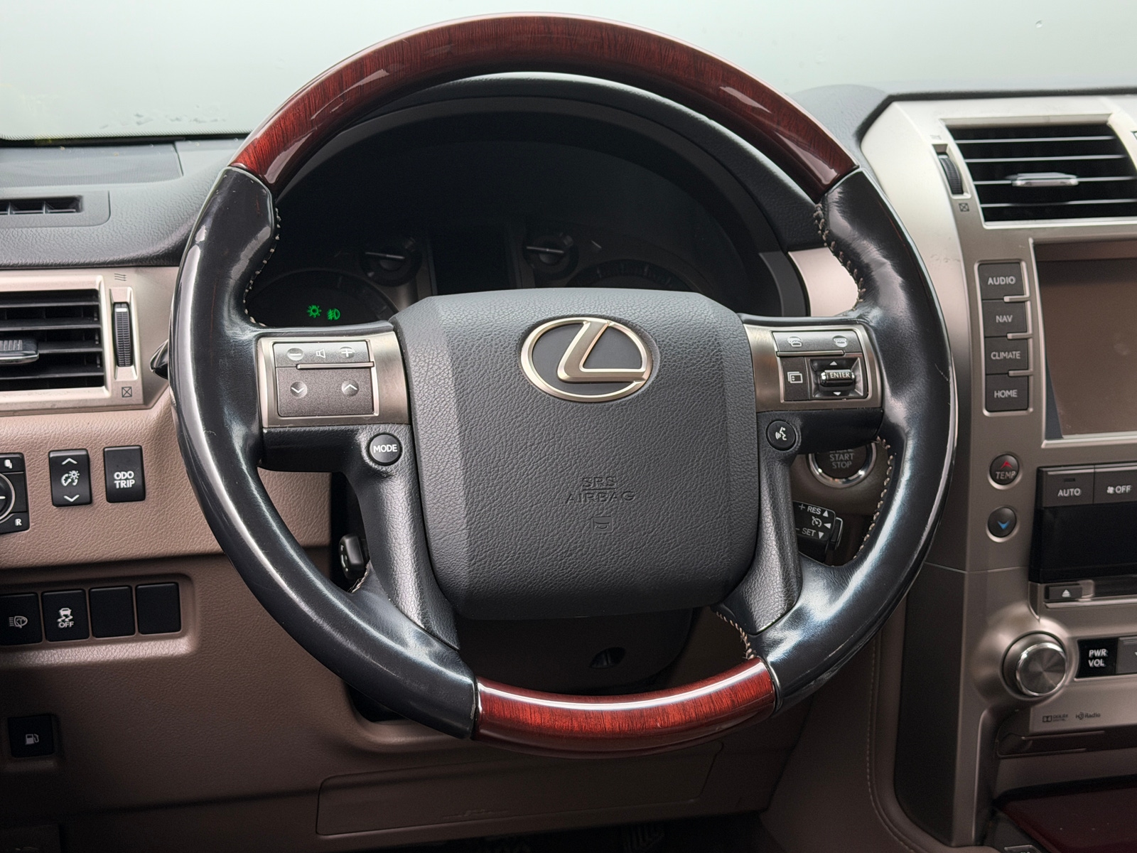 Thumbnail: 2016 Lexus GX - 4