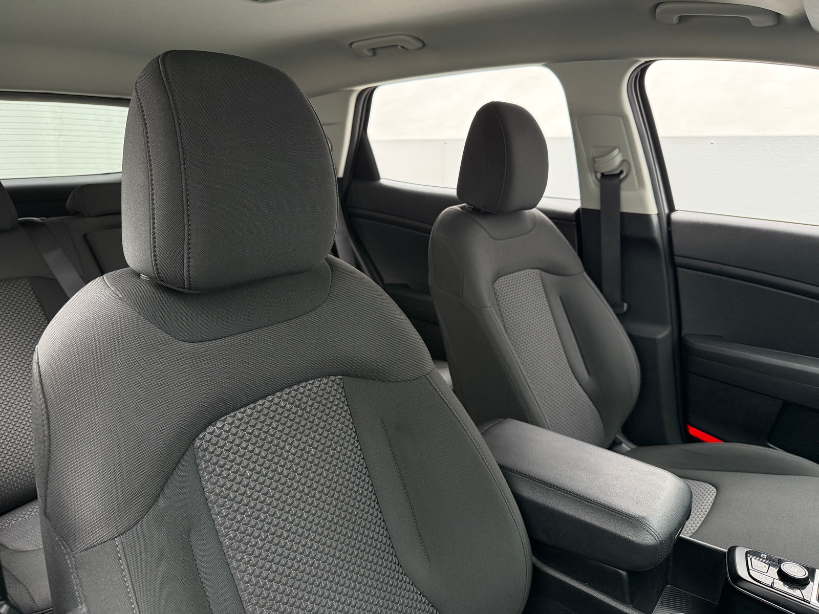 Thumbnail: 2025 Kia Sportage - 2