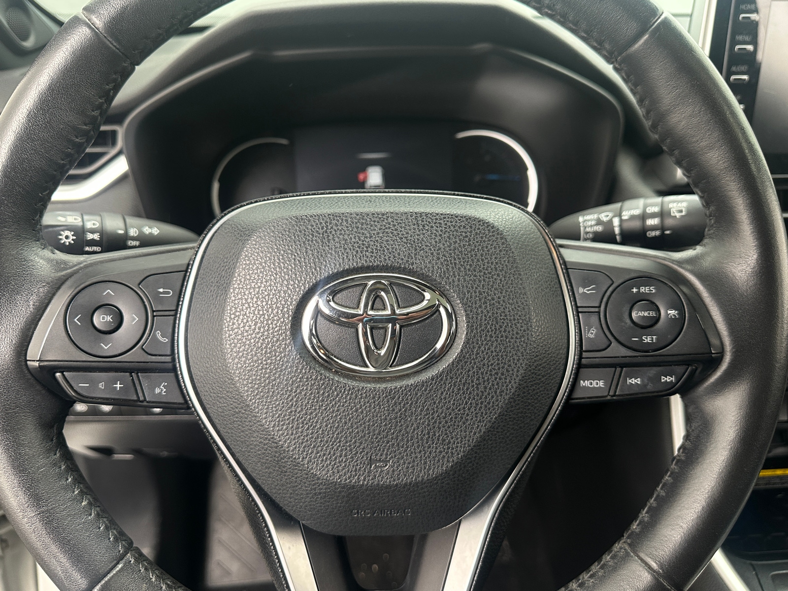 Thumbnail: 2021 Toyota RAV4 - 4