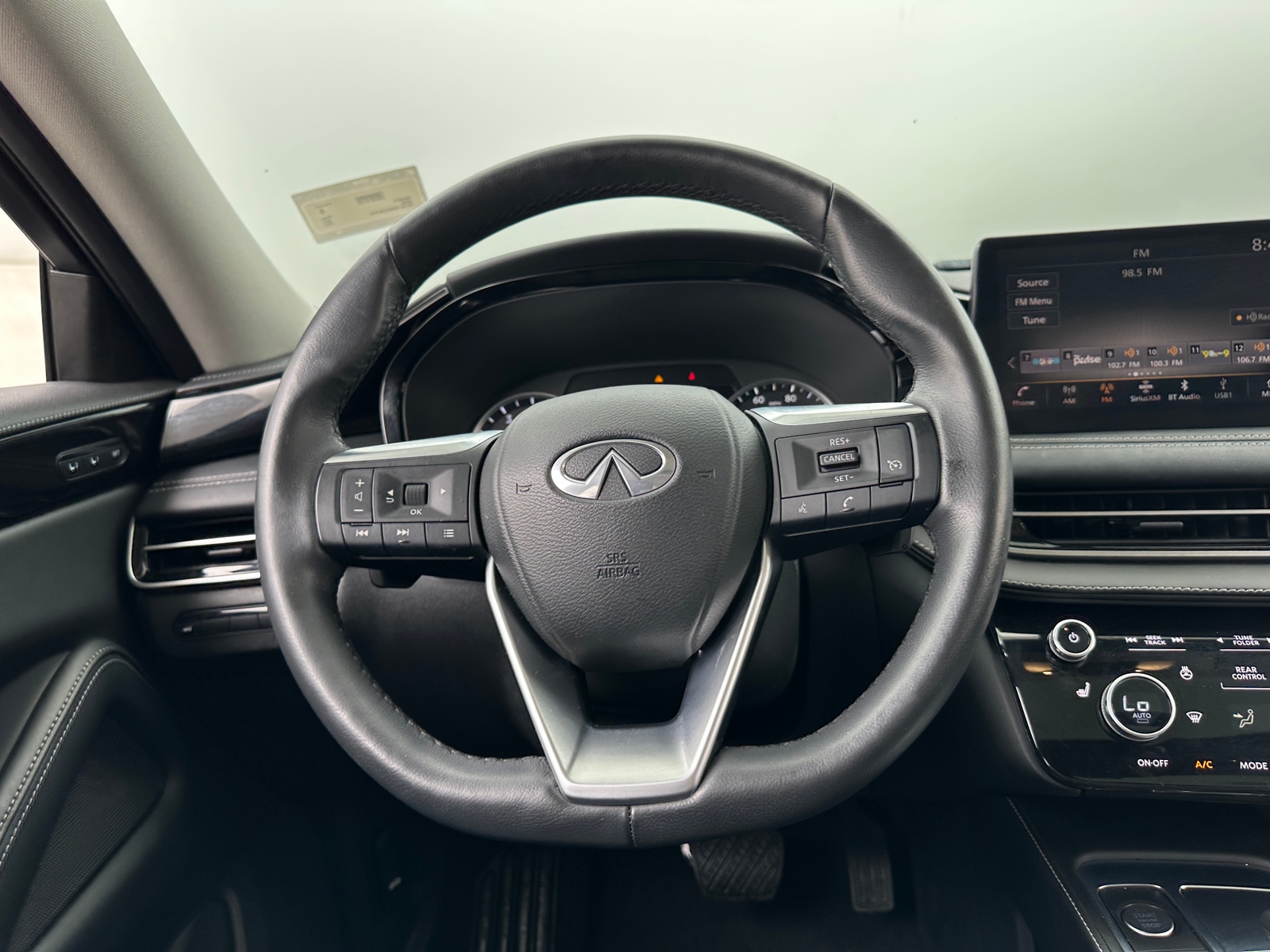 Thumbnail: 2023 INFINITI QX60 - 4