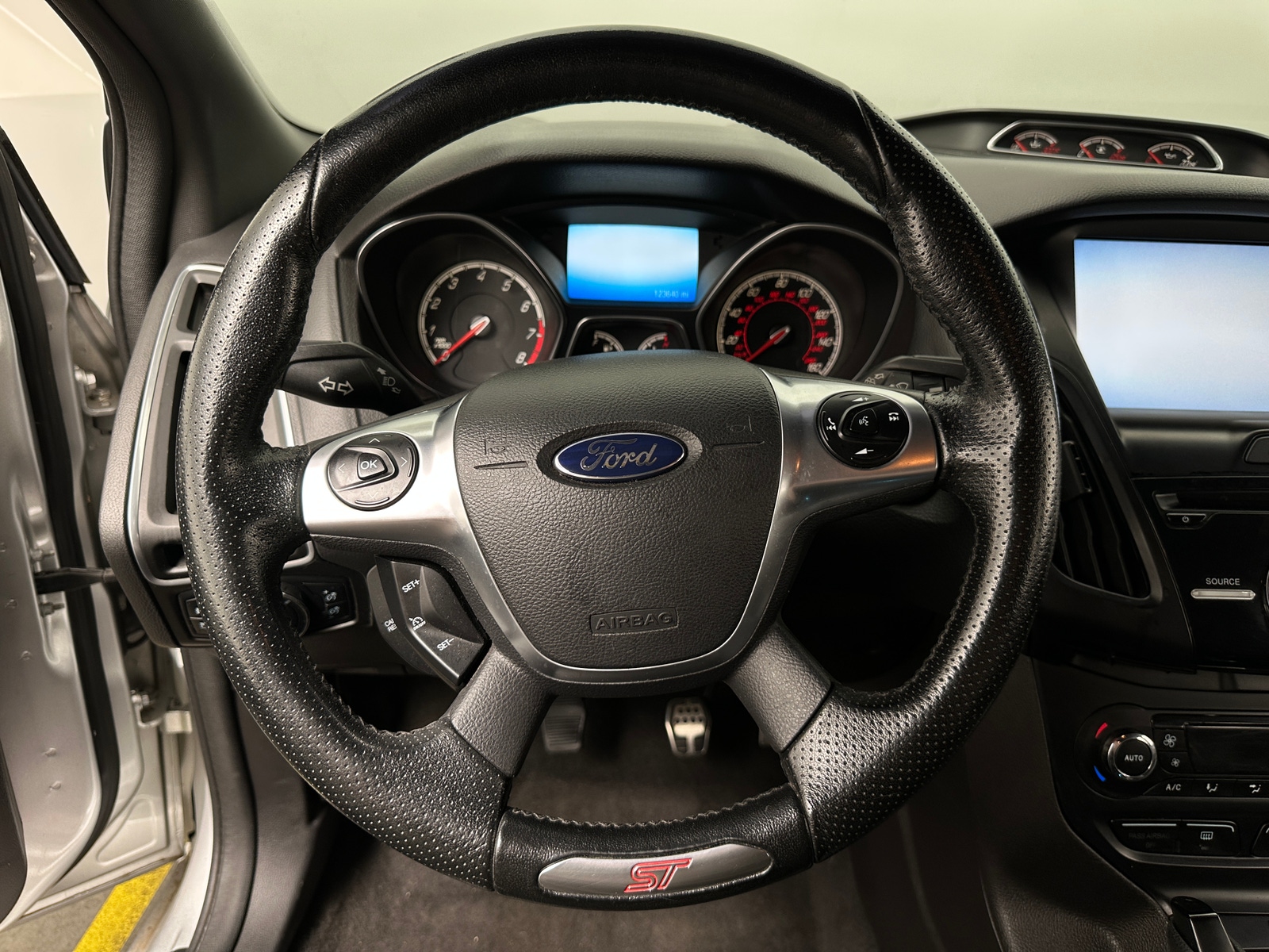 Thumbnail: 2014 Ford Focus - 5