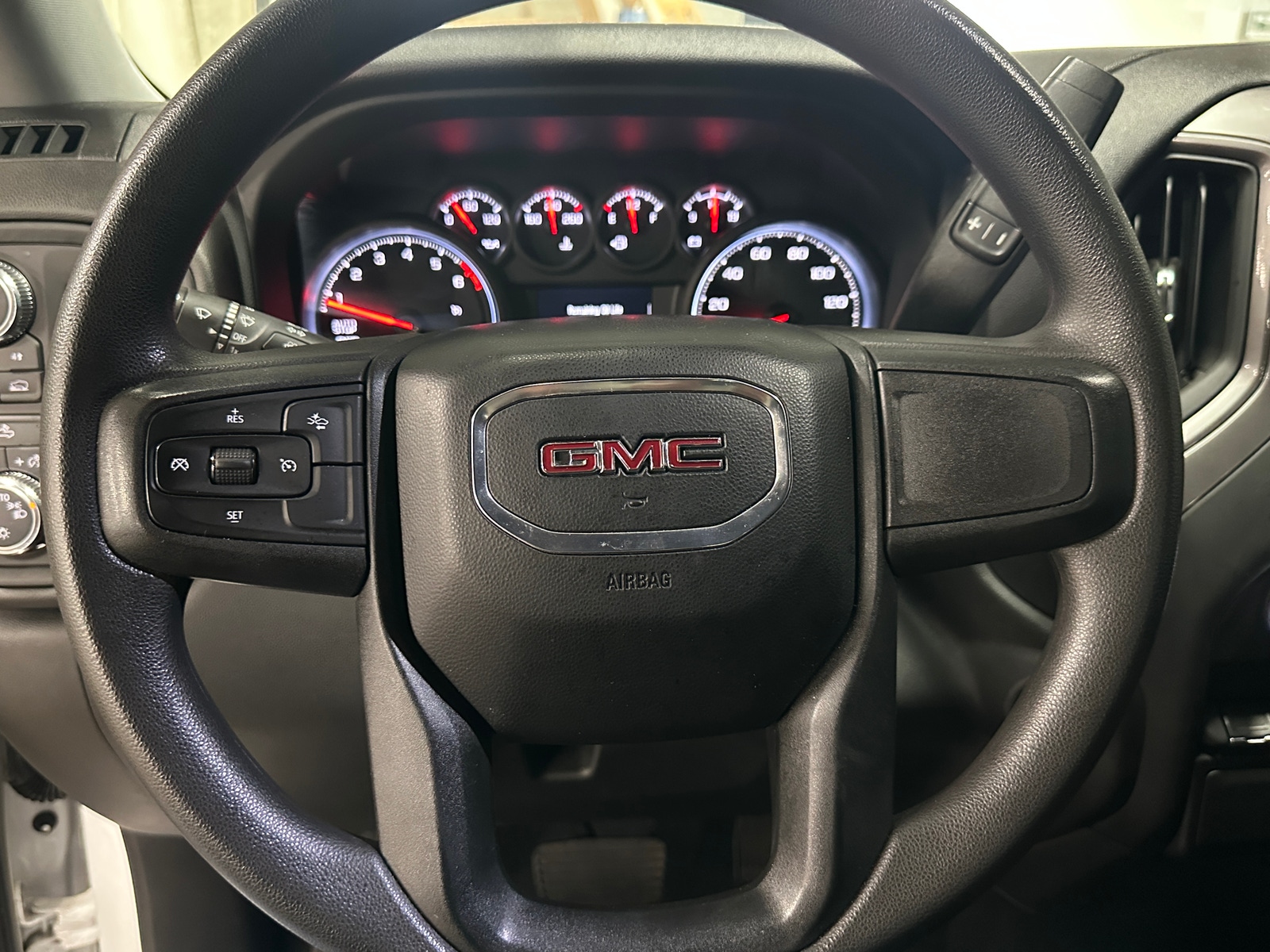 Thumbnail: 2023 GMC Sierra 1500 - 5