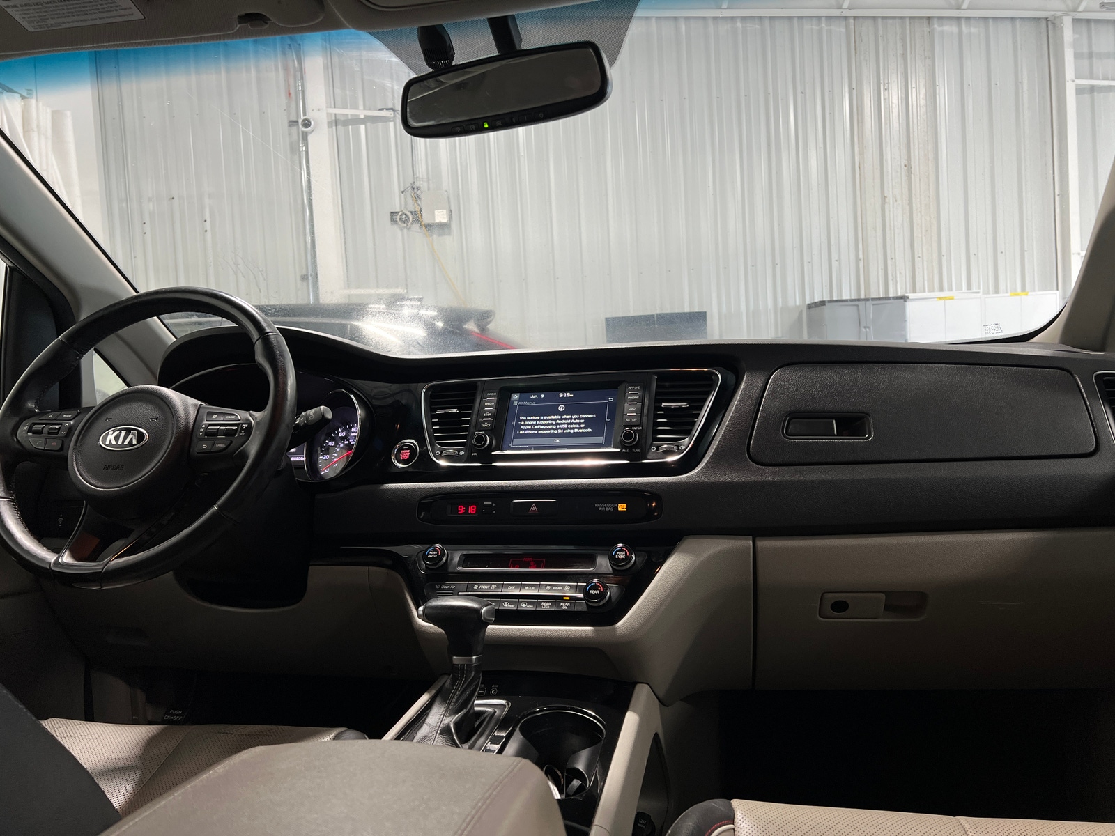 Thumbnail: 2017 Kia Sedona - 2