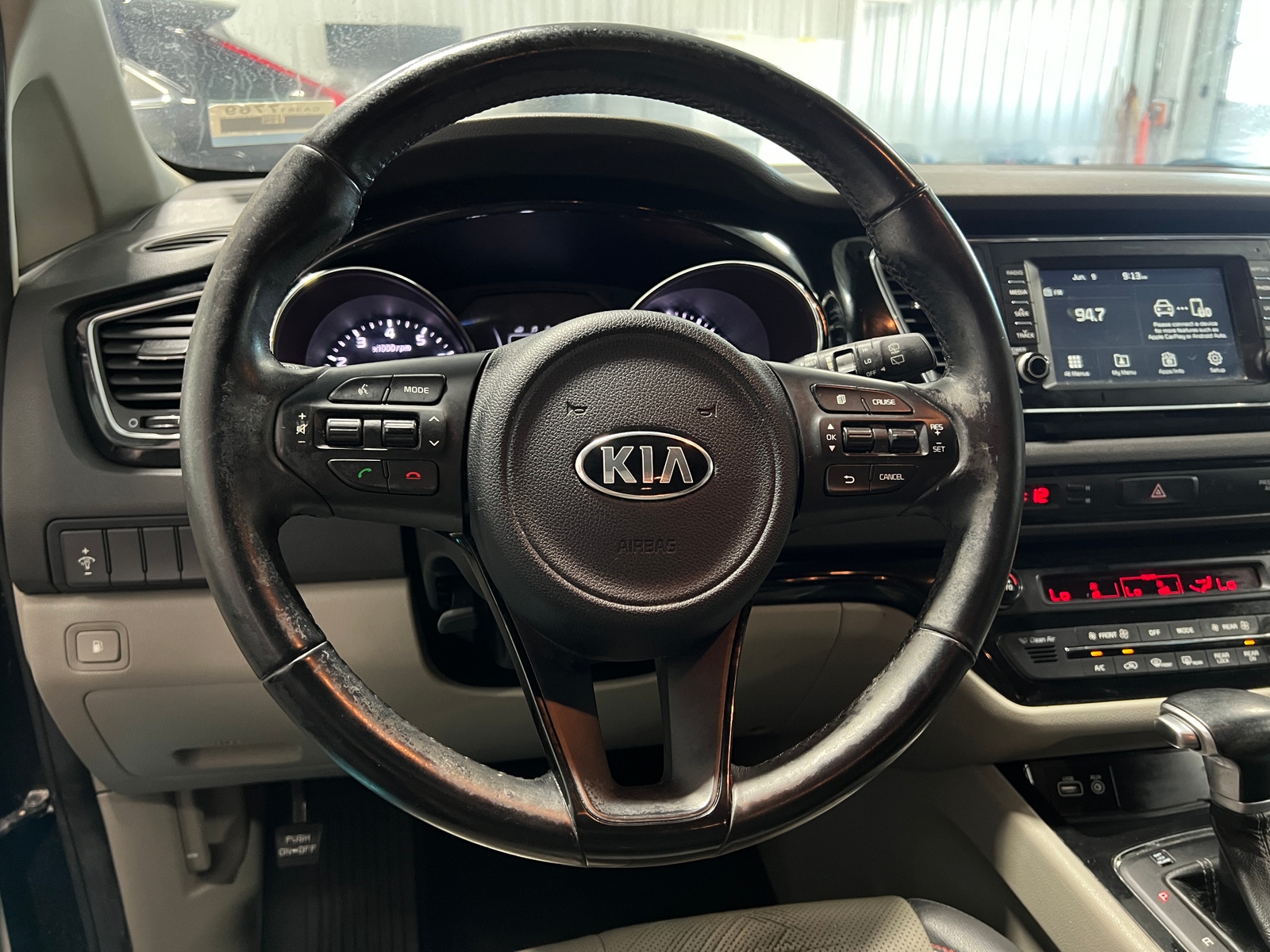 Thumbnail: 2017 Kia Sedona - 4