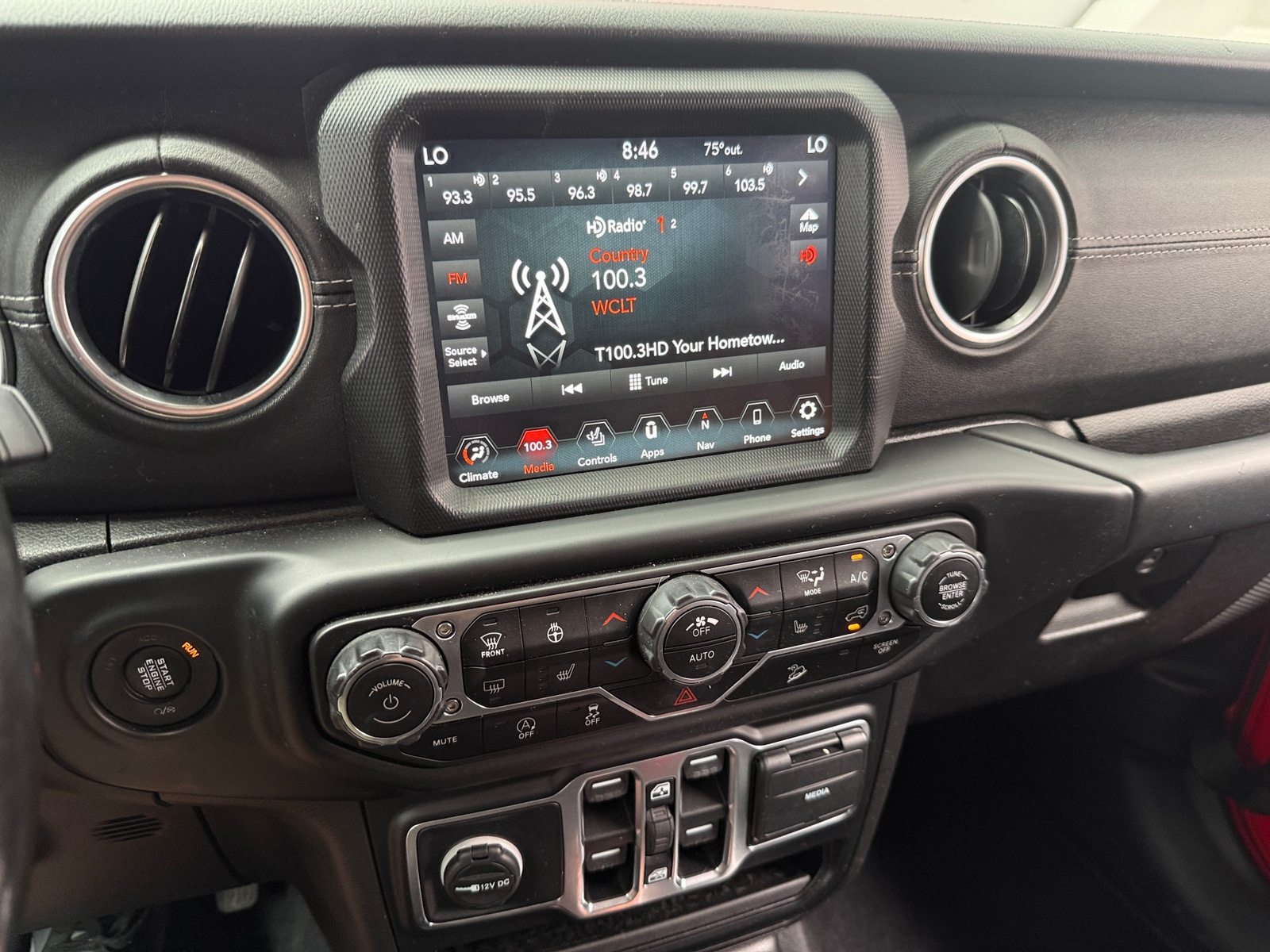 Thumbnail: 2019 Jeep Wrangler - 4