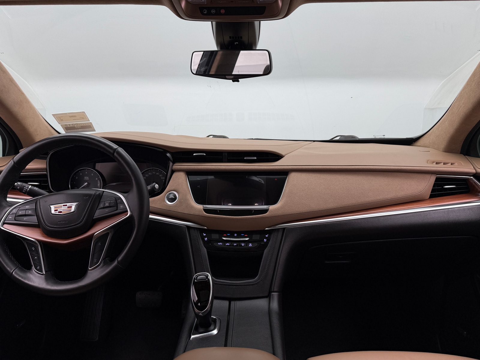 Thumbnail: 2018 Cadillac XT5 - 2