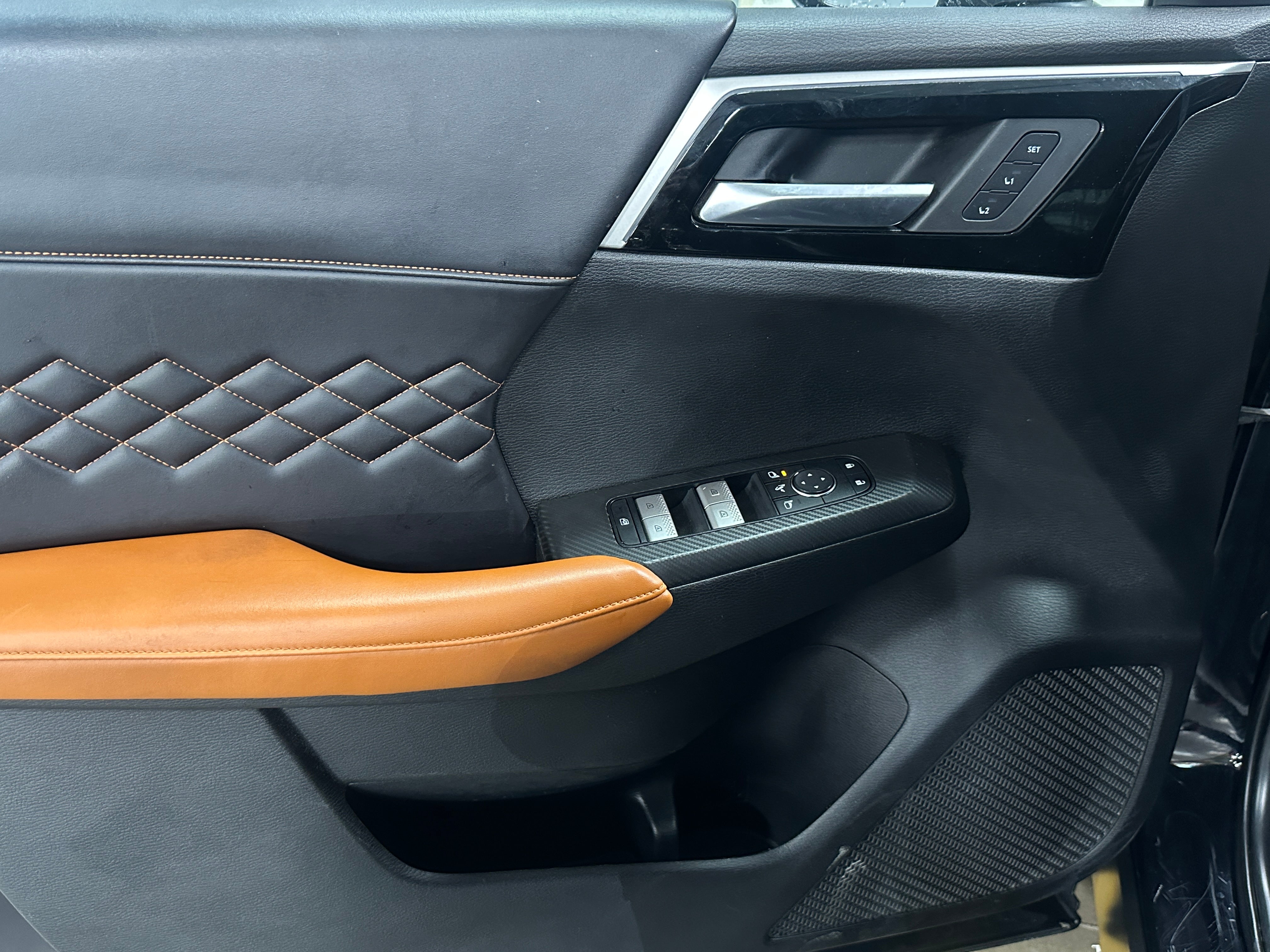 2022 Mitsubishi Outlander SEL - Photo 10