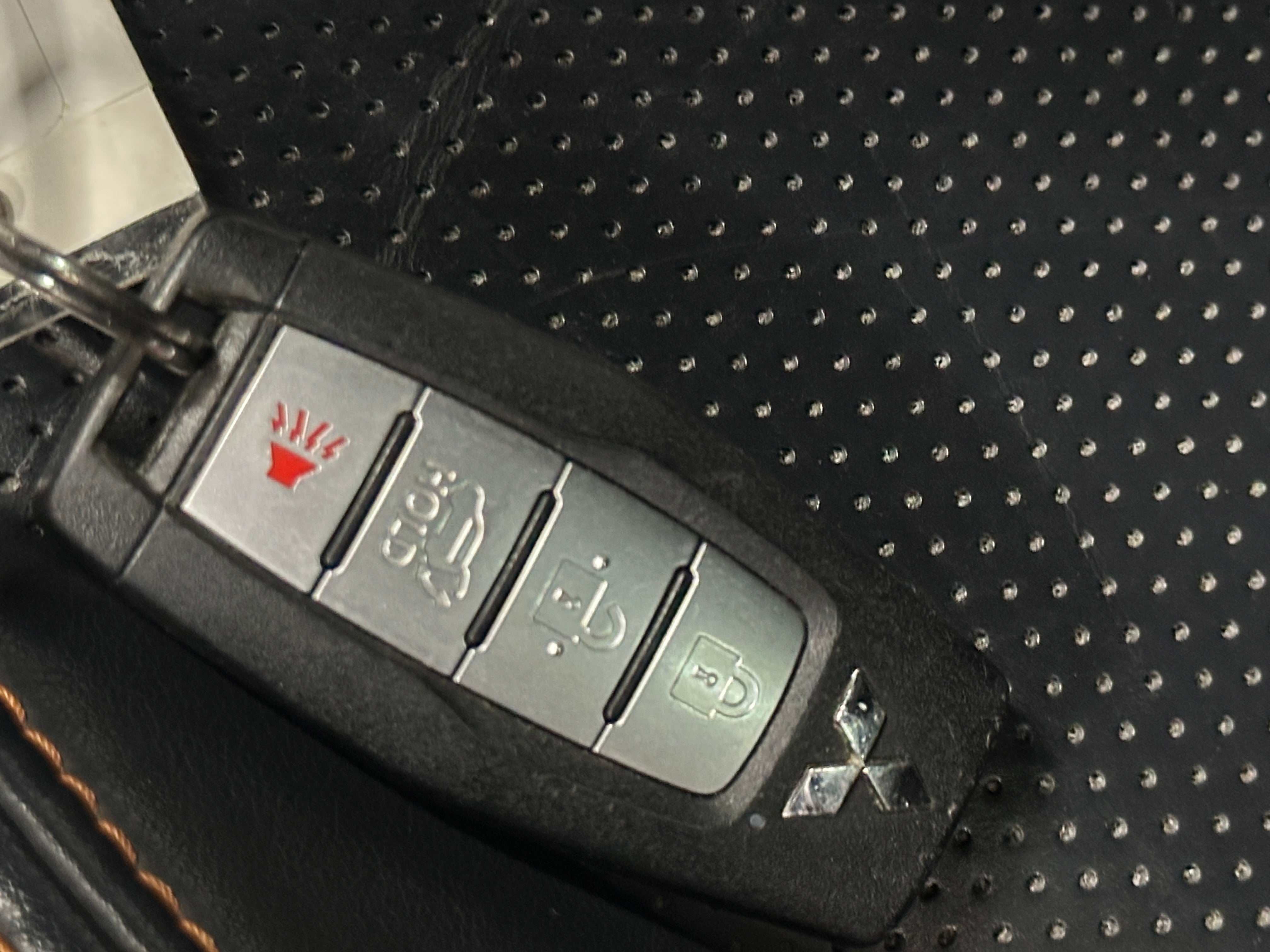 2022 Mitsubishi Outlander SEL - Photo 16