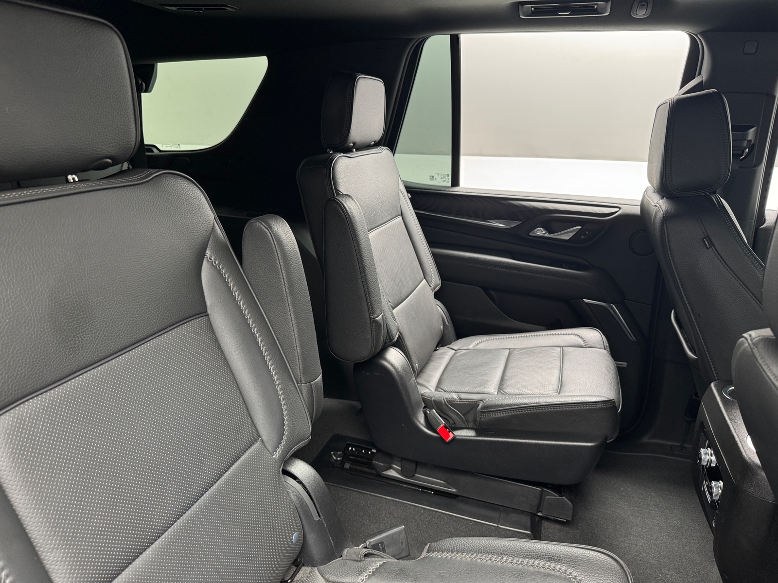 Thumbnail: 2023 GMC Yukon - 5