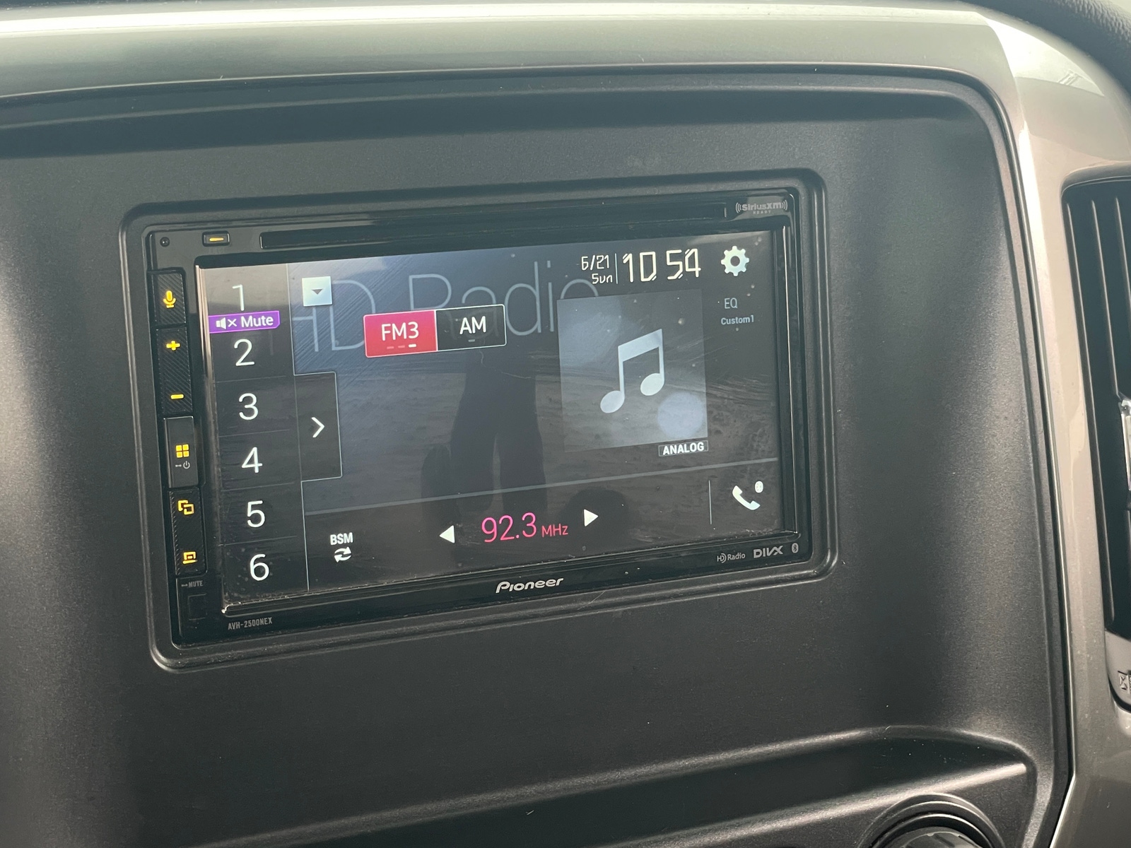 Thumbnail: 2014 Chevrolet Silverado 1500 - 3