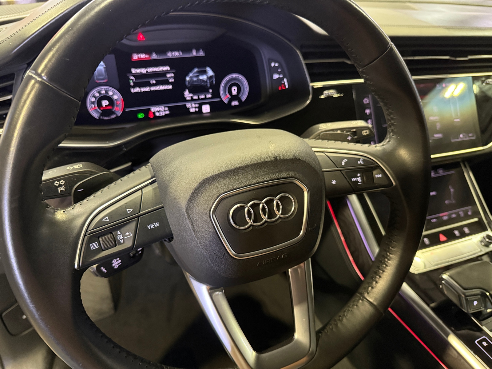 Thumbnail: 2020 Audi Q8 - 4