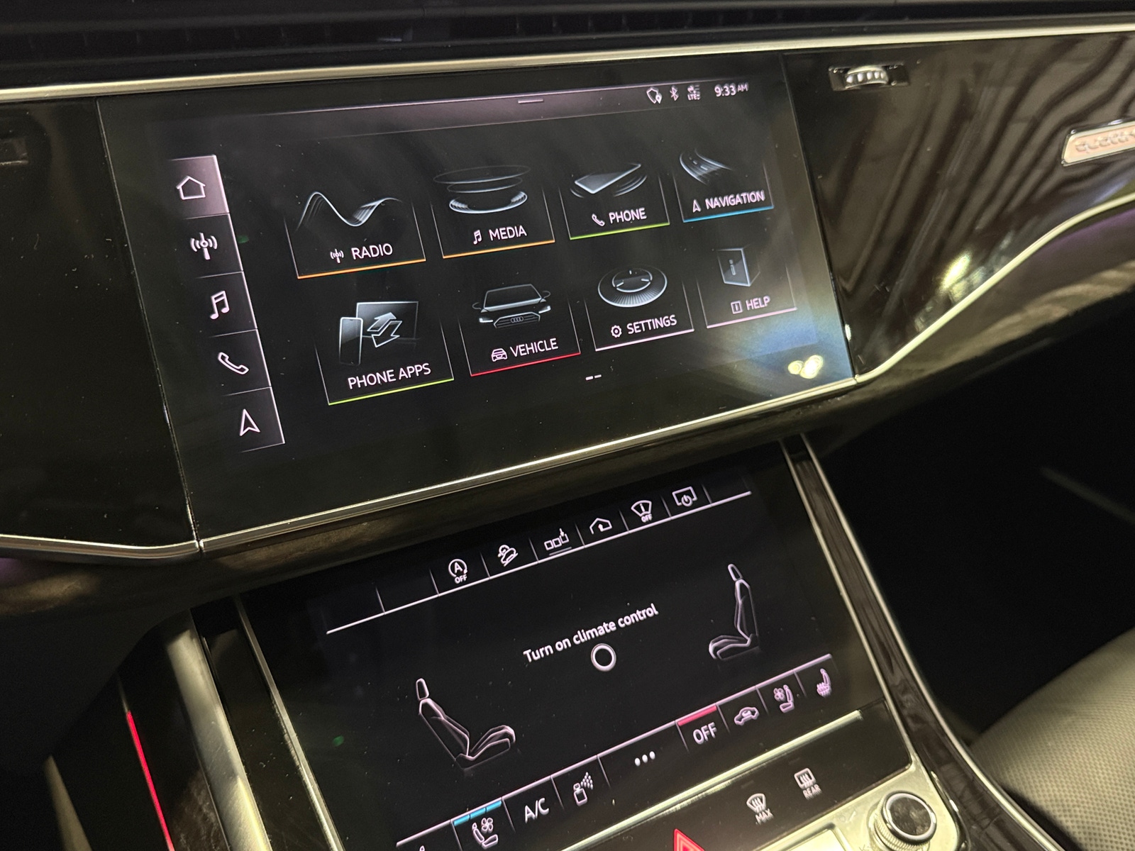 Thumbnail: 2020 Audi Q8 - 3