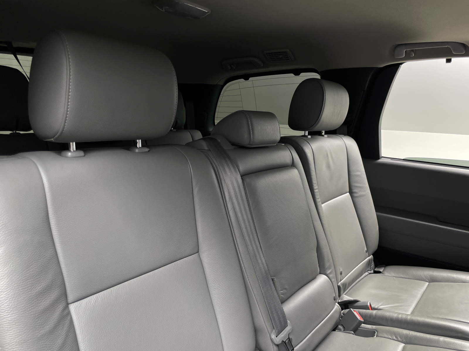 Thumbnail: 2020 Toyota Sequoia - 5