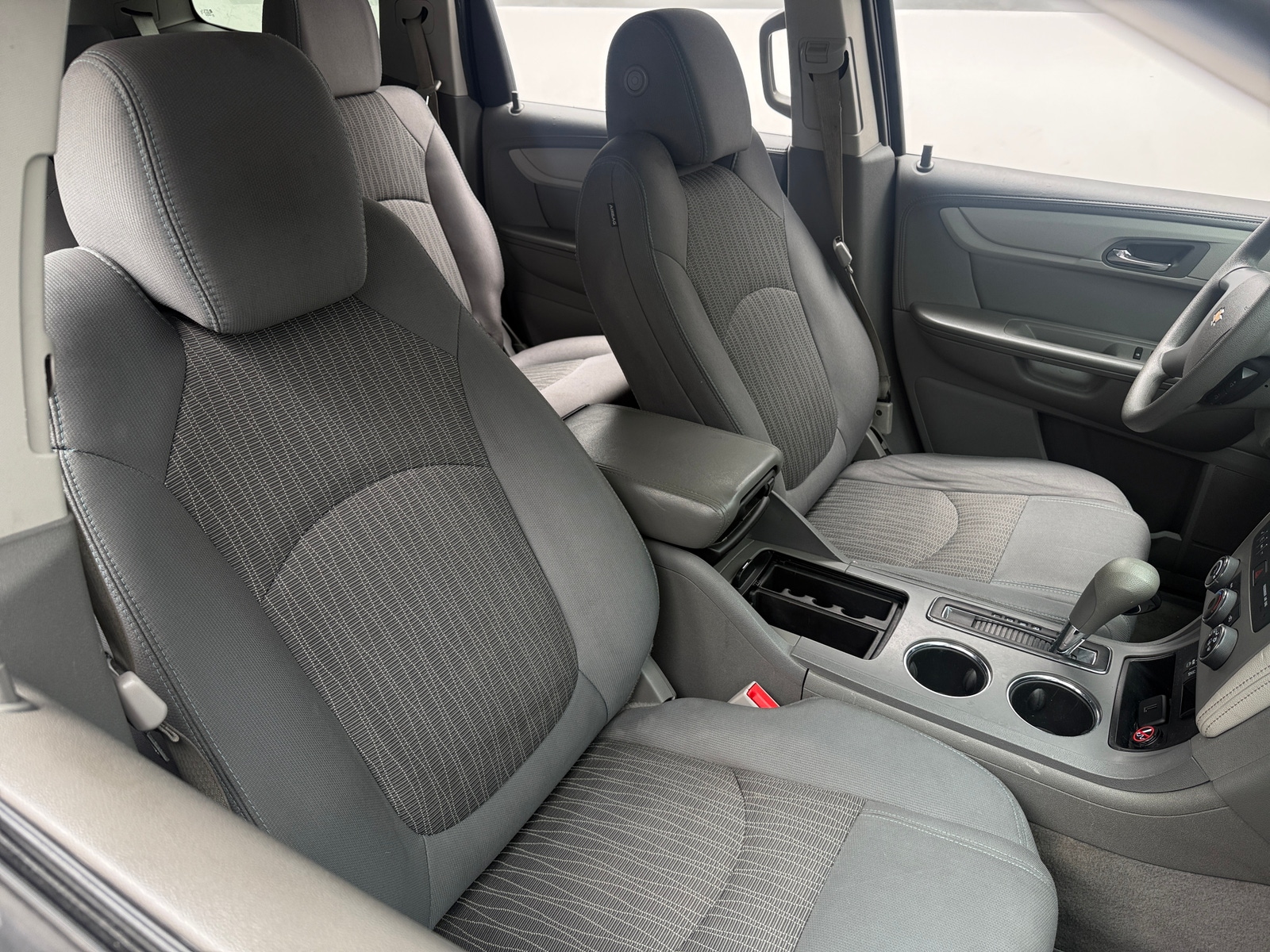 Thumbnail: 2016 Chevrolet Traverse - 2