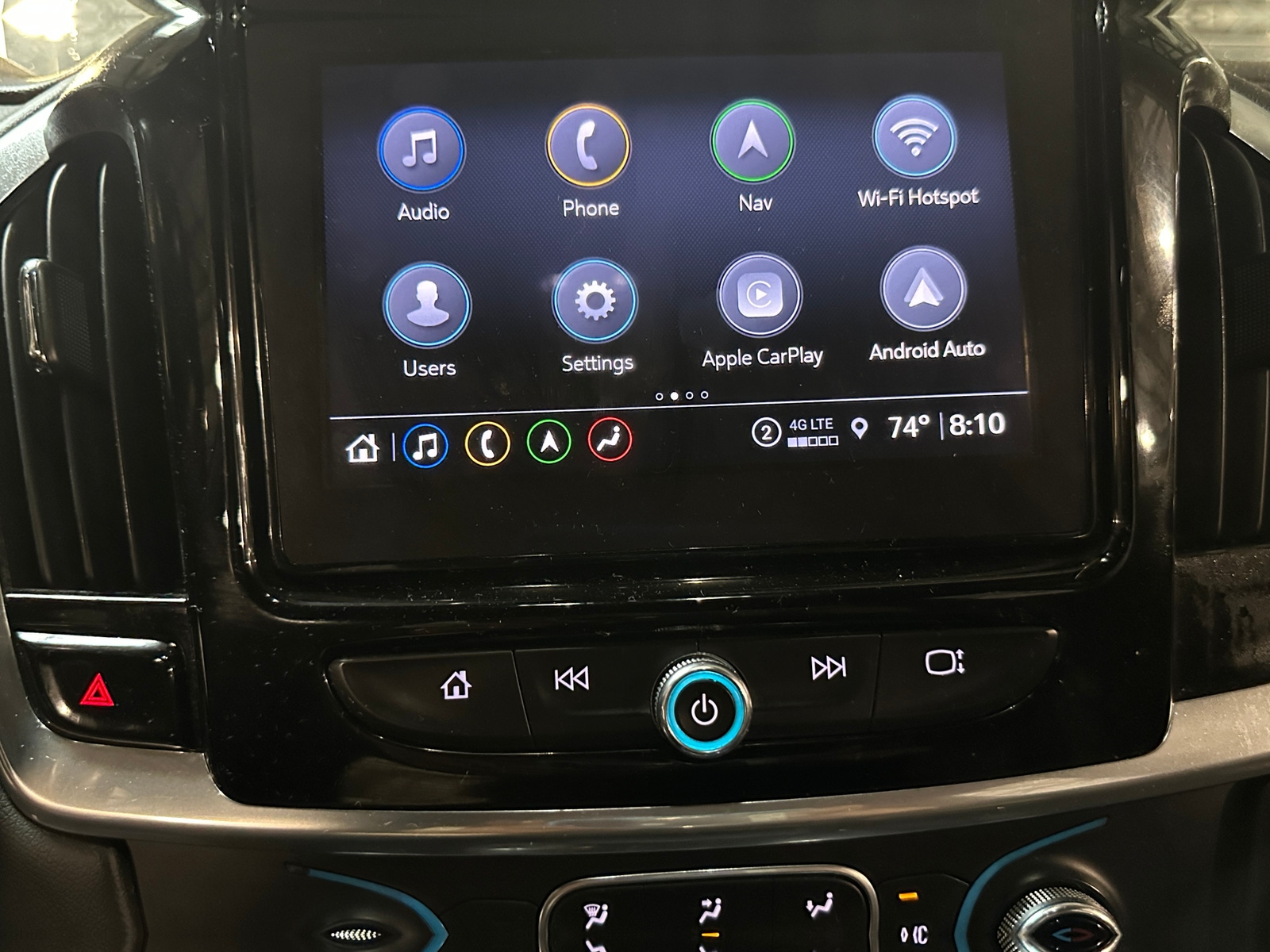 Thumbnail: 2022 Chevrolet Traverse - 3