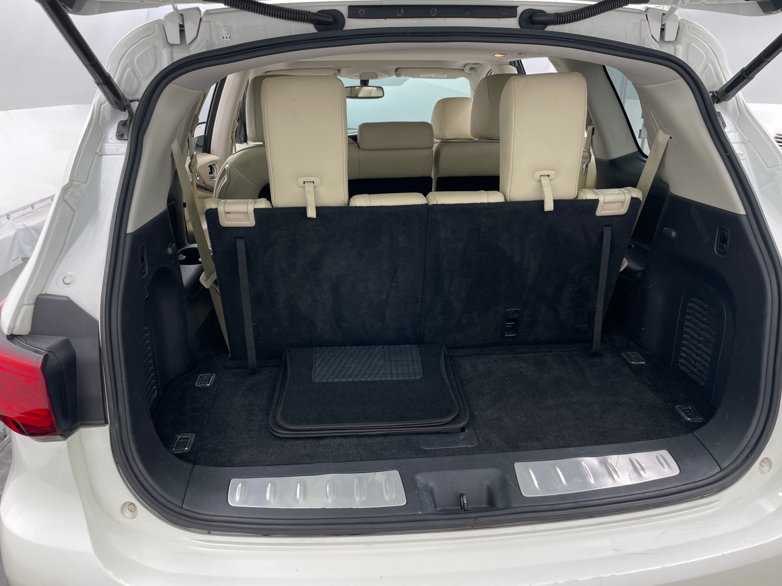 Thumbnail: 2018 INFINITI QX60 - 6