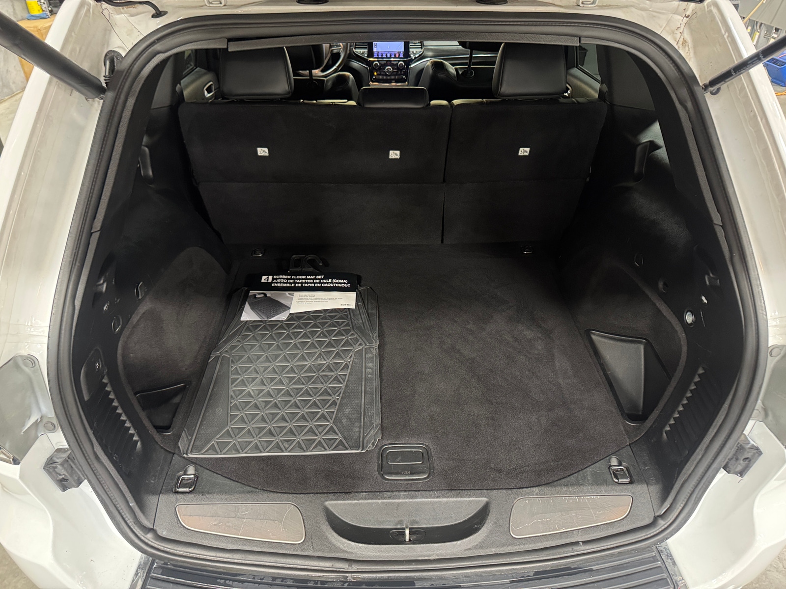 Thumbnail: 2019 Jeep Grand Cherokee - 6