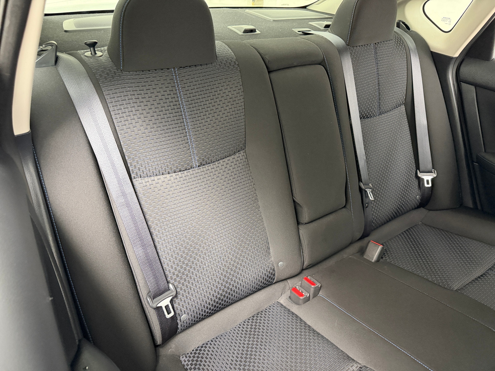Thumbnail: 2016 Nissan Sentra - 6