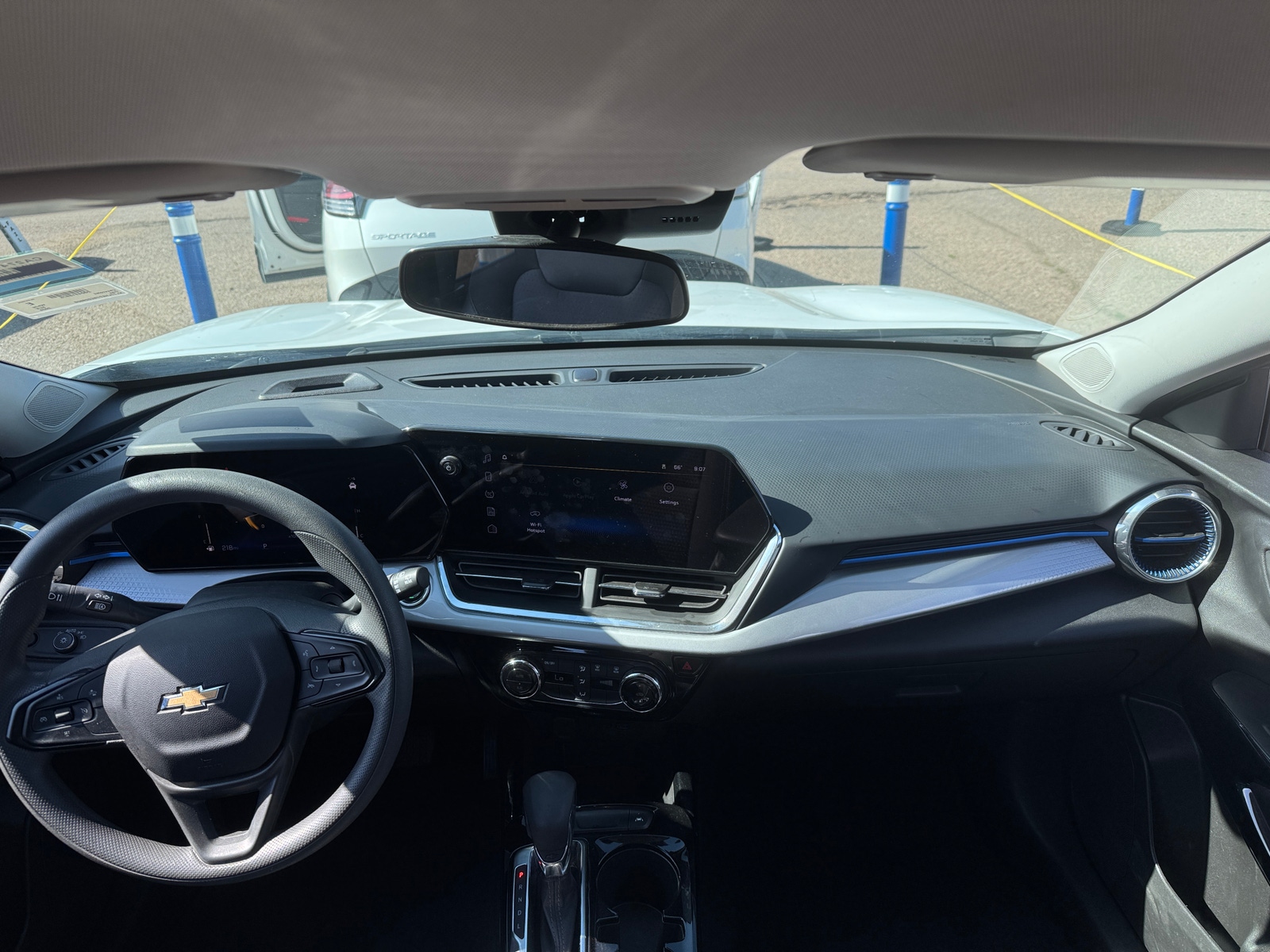 Thumbnail: 2025 Chevrolet Trax - 3