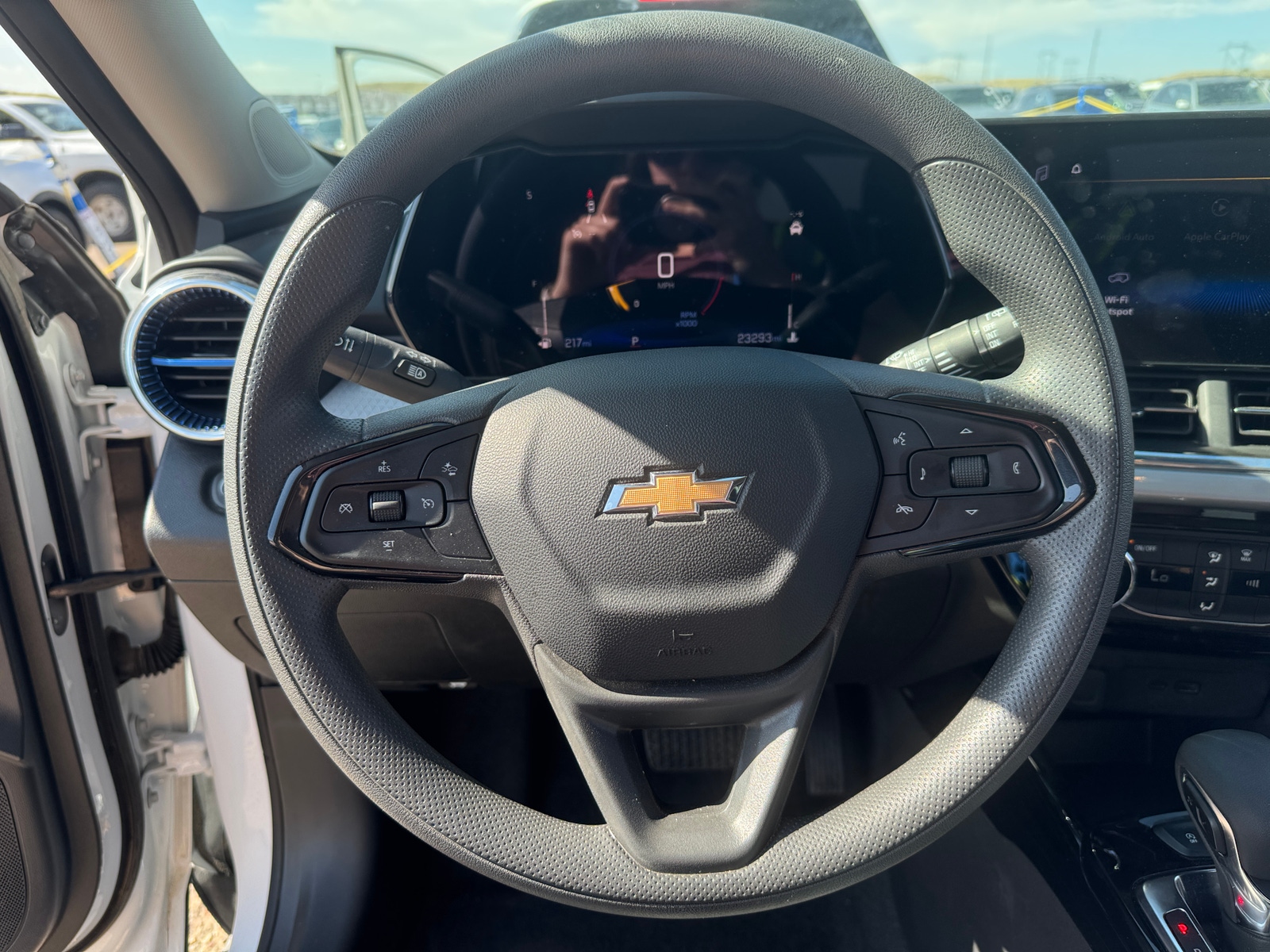 Thumbnail: 2025 Chevrolet Trax - 5